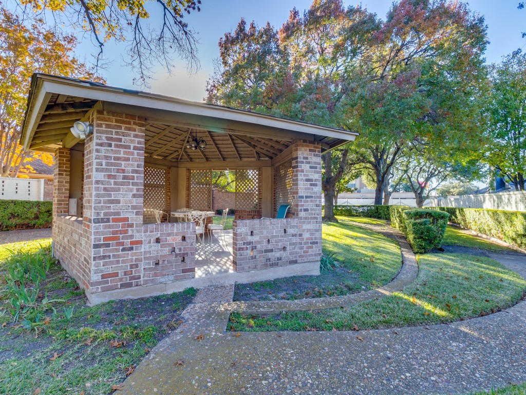 4314 Thunder Road