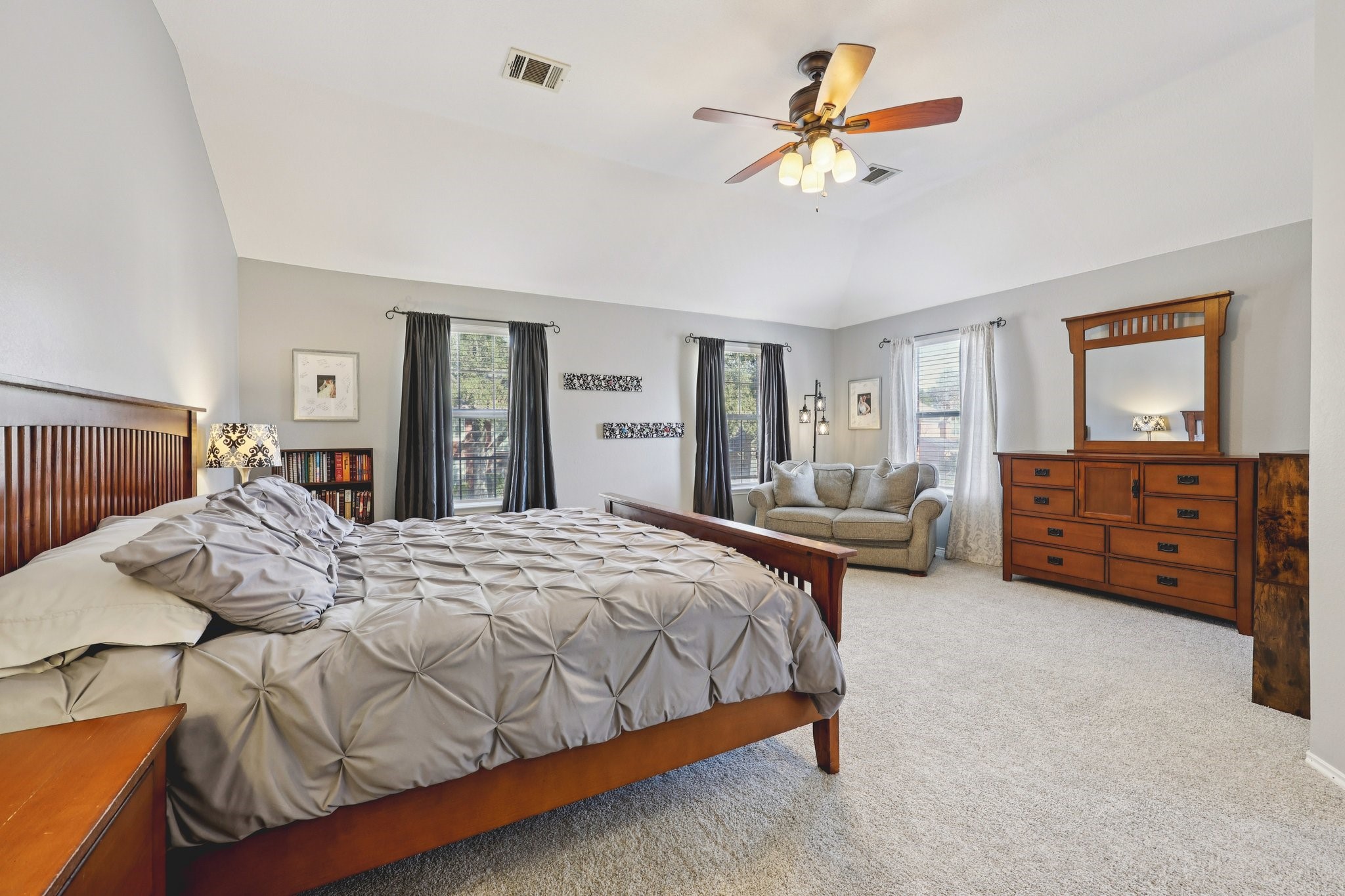 1825 Ingleside Drive