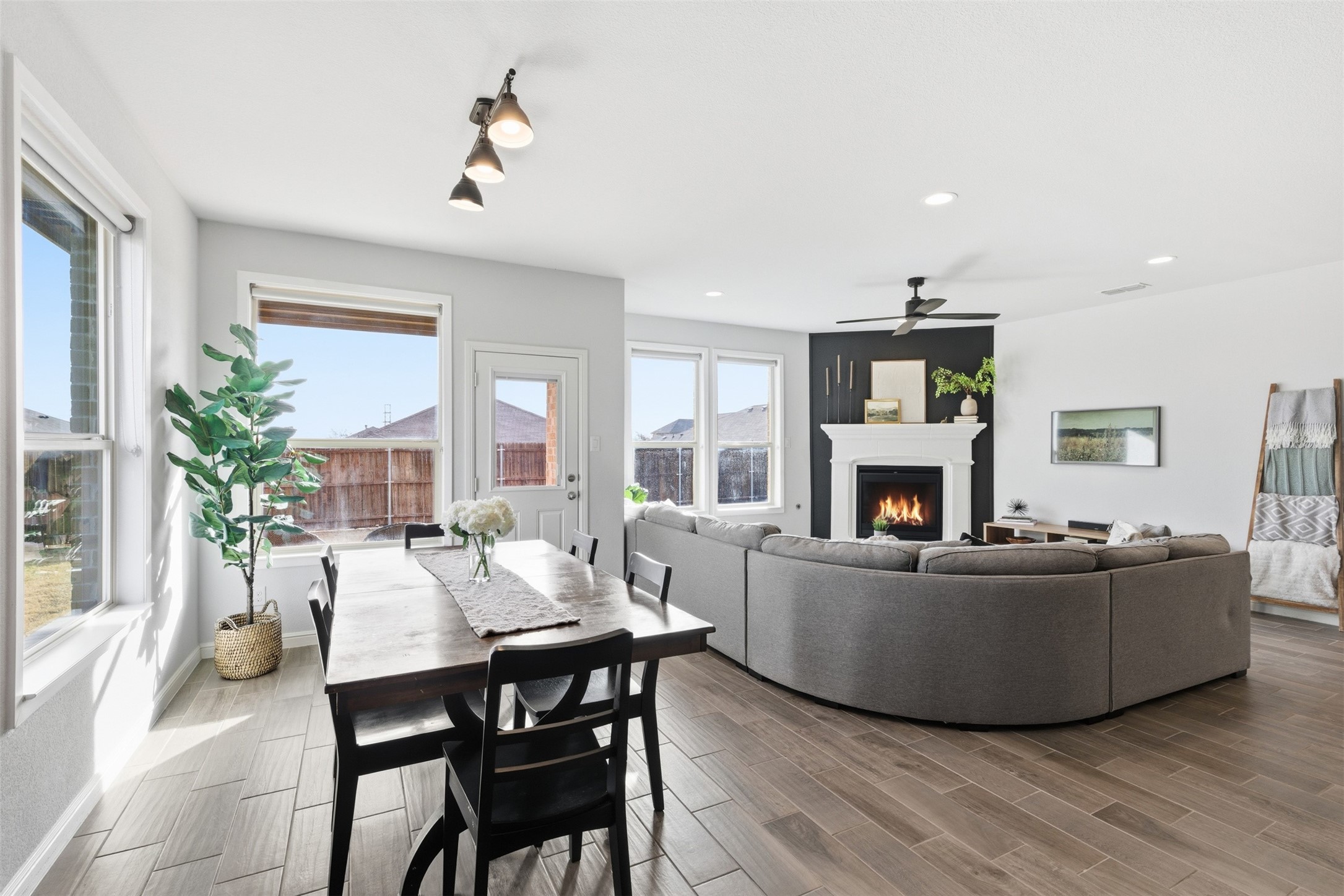 1109 Scotney Lane