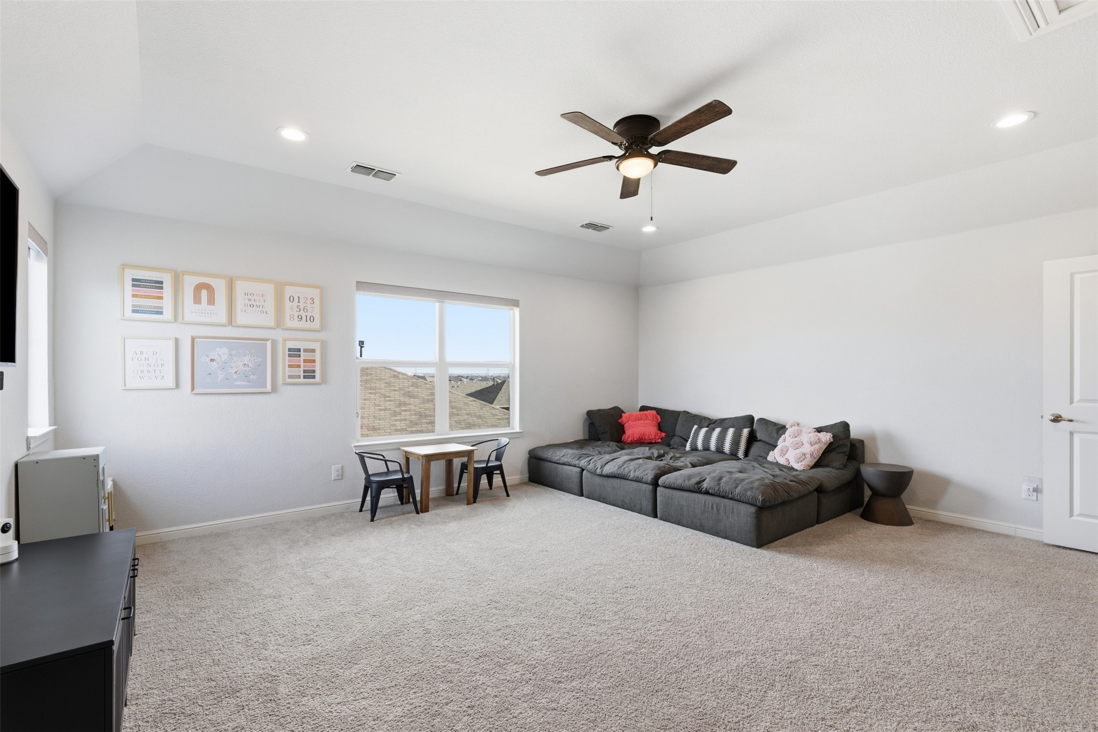1109 Scotney Lane