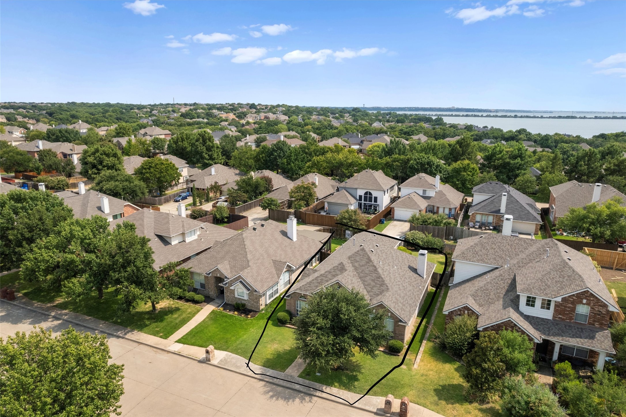 2185 Crestlake Drive