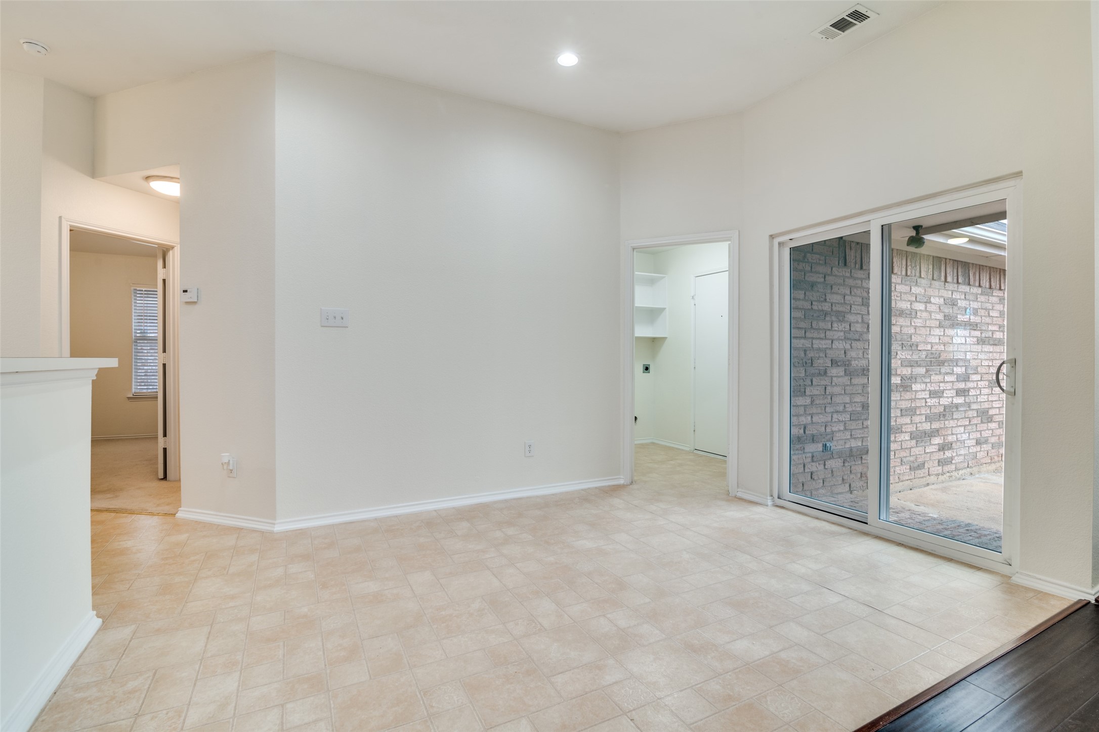 2185 Crestlake Drive