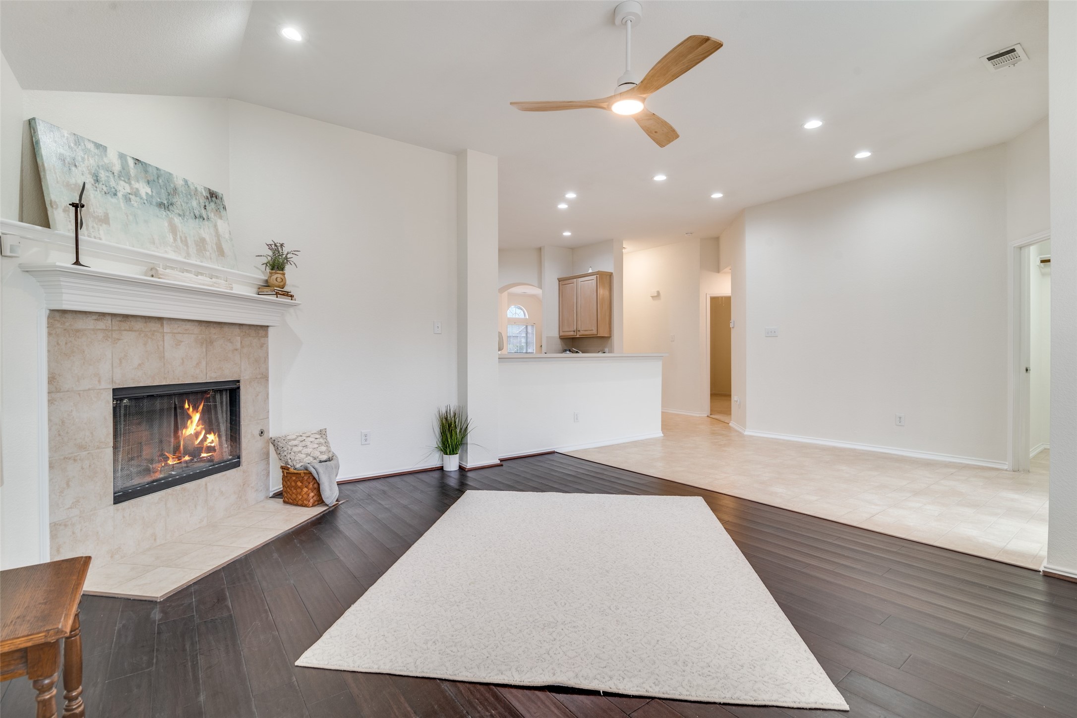 2185 Crestlake Drive