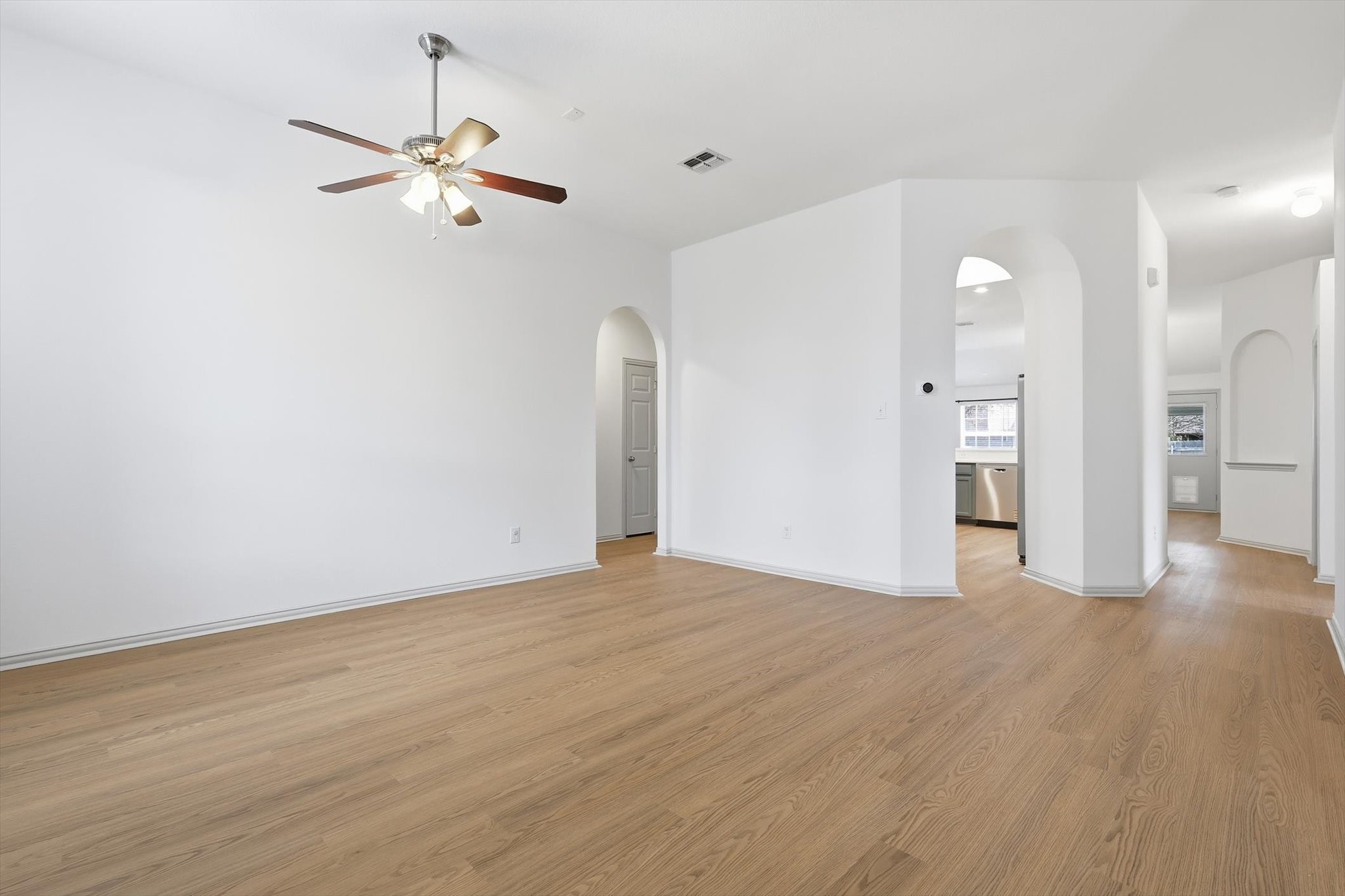 1233 Valley Oaks Drive