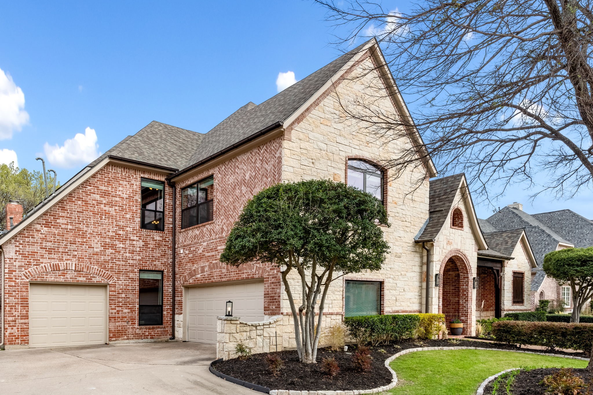 626 Stratford Lane