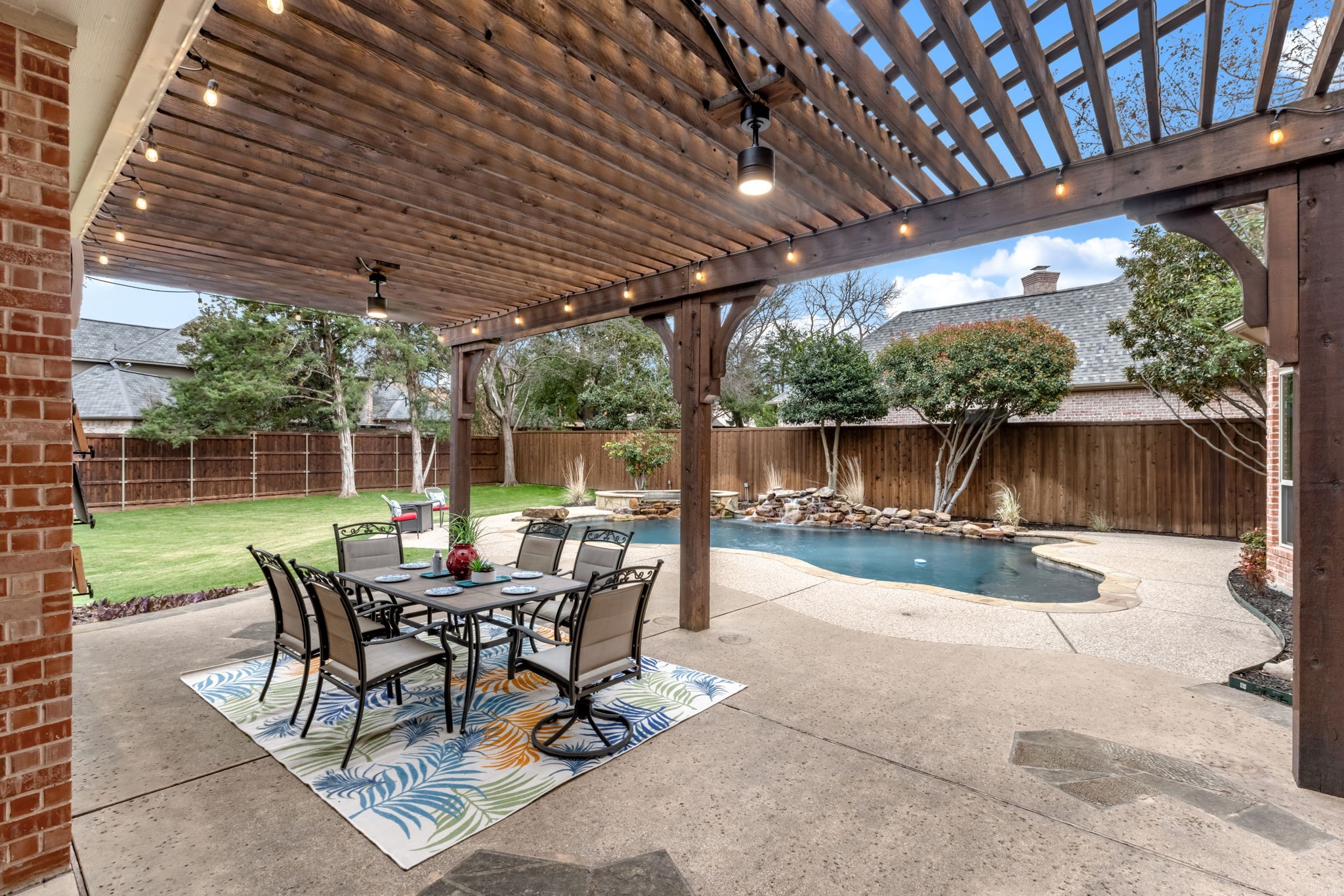 626 Stratford Lane