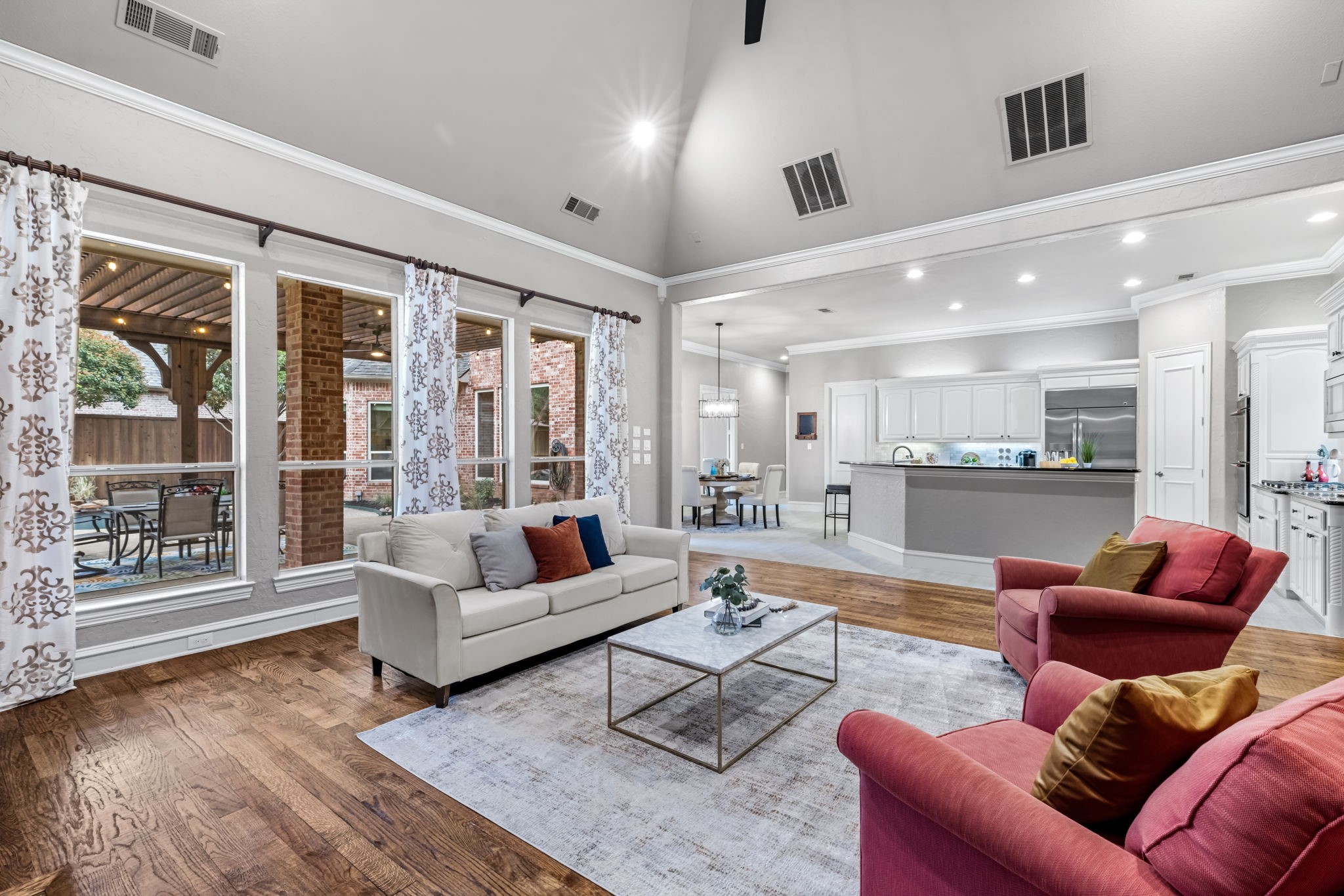626 Stratford Lane