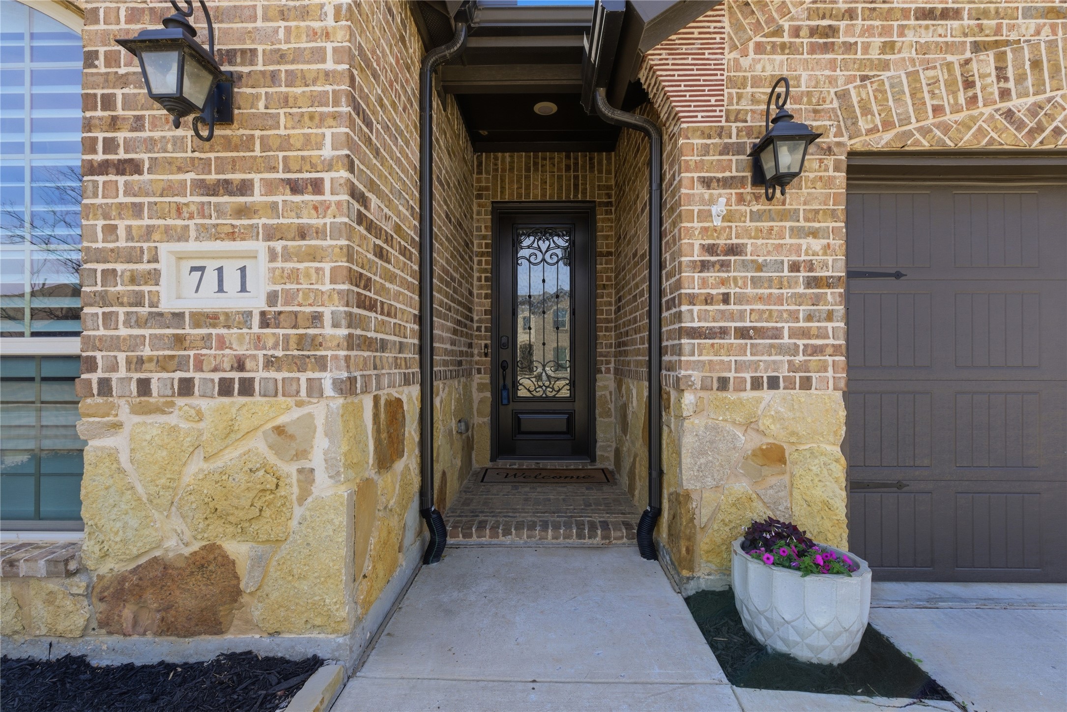 711 Uplands Drive