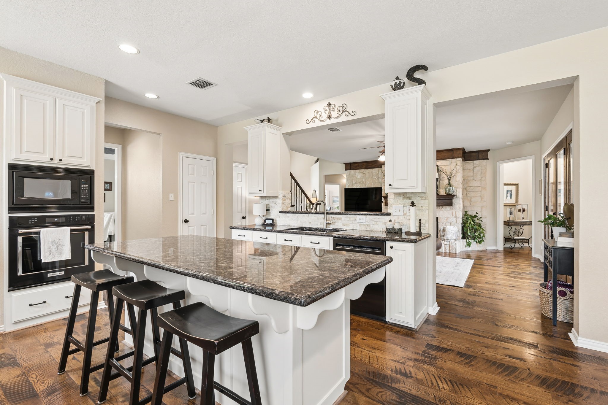 1717 Shadywood Lane