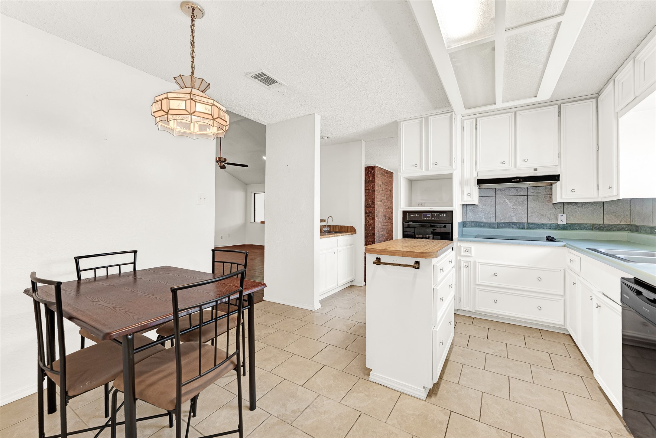 4106 Whitman Lane