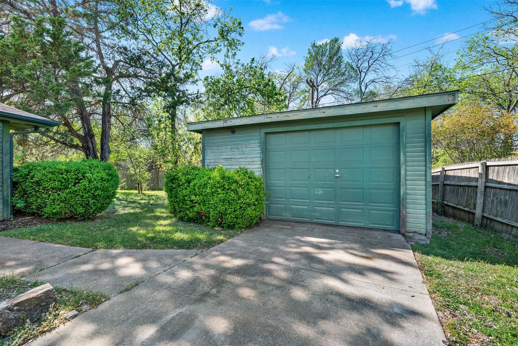 4106 Whitman Lane