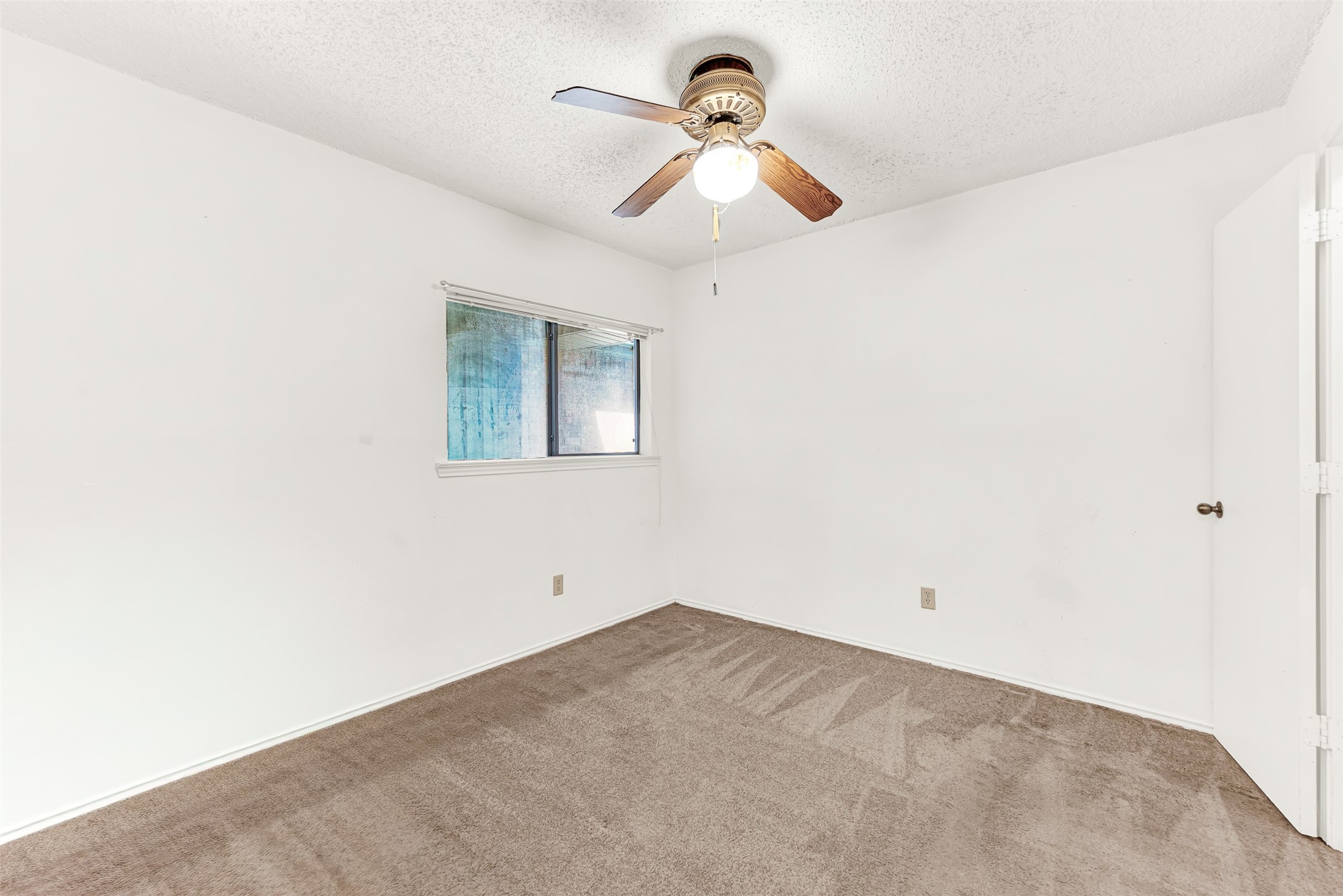 4106 Whitman Lane