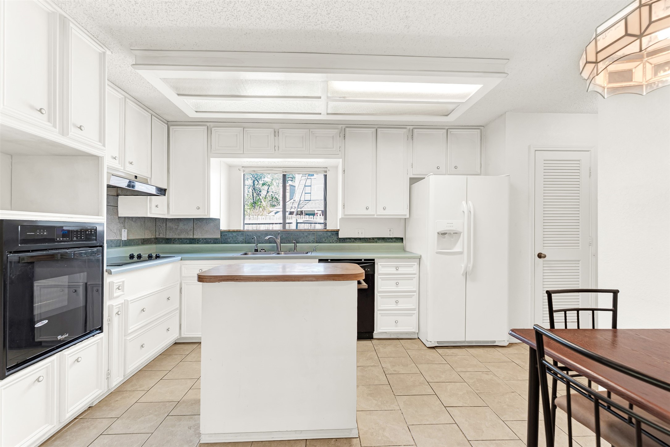 4106 Whitman Lane