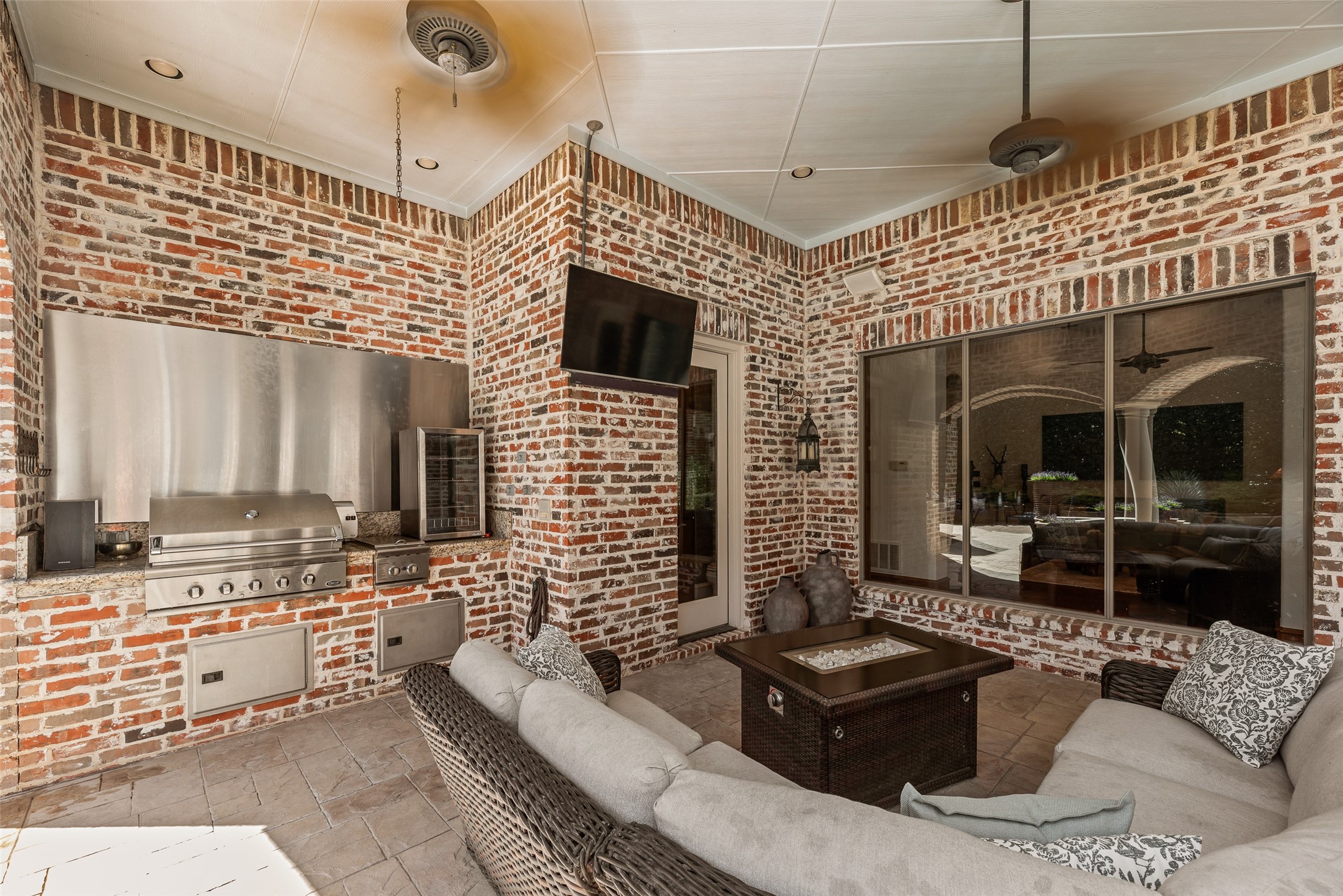 4903 Oak Knoll Lane