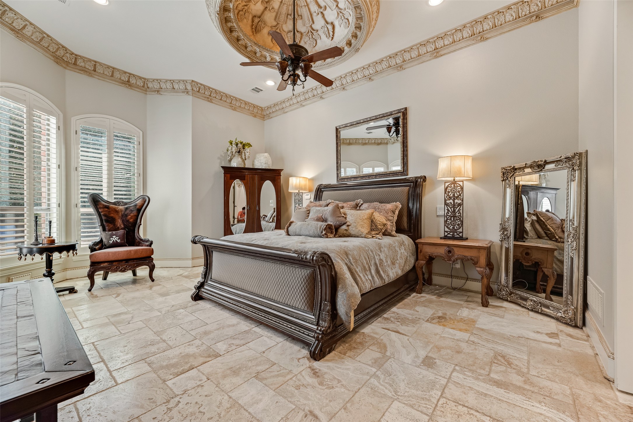 4903 Oak Knoll Lane