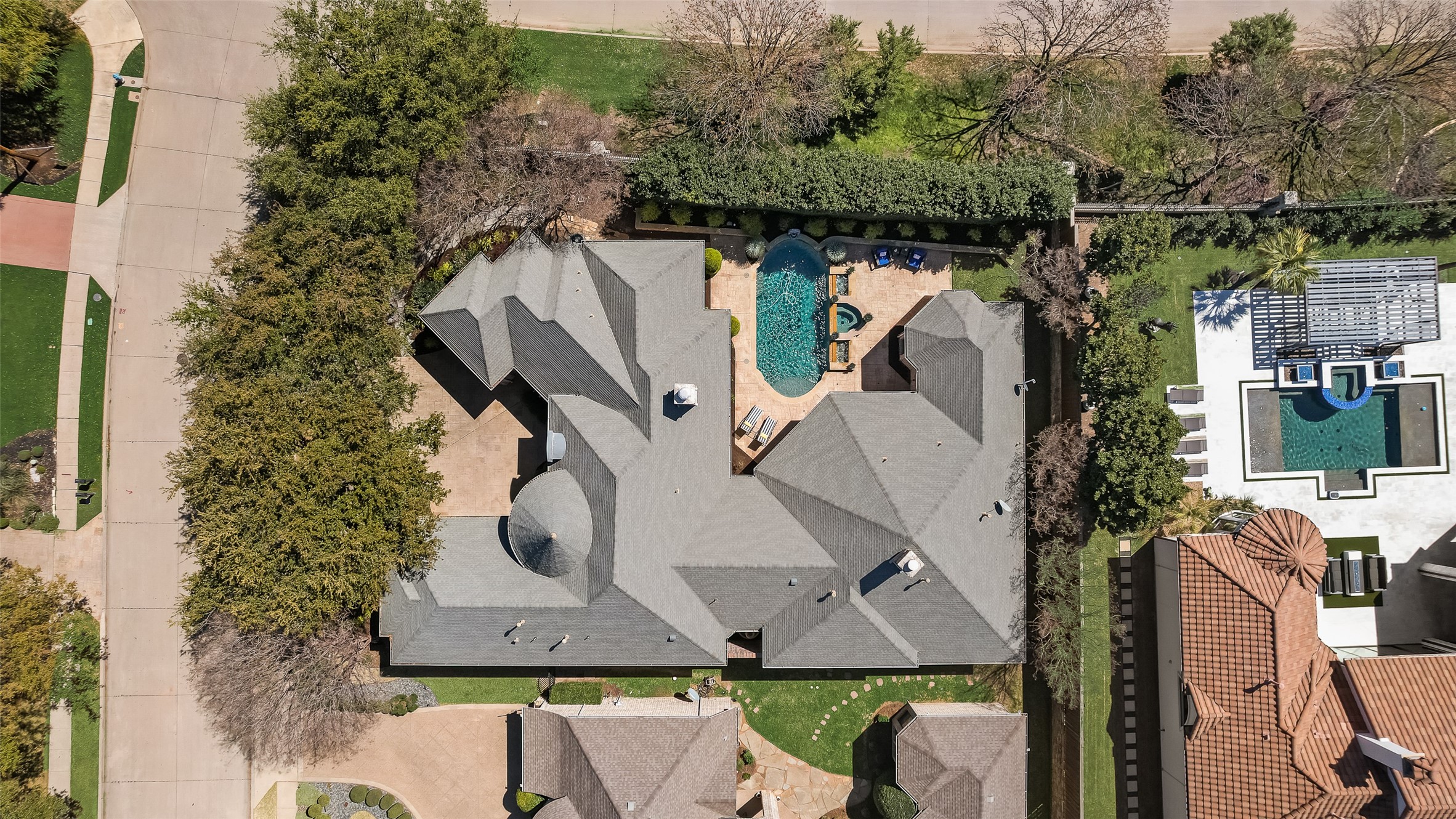 4903 Oak Knoll Lane