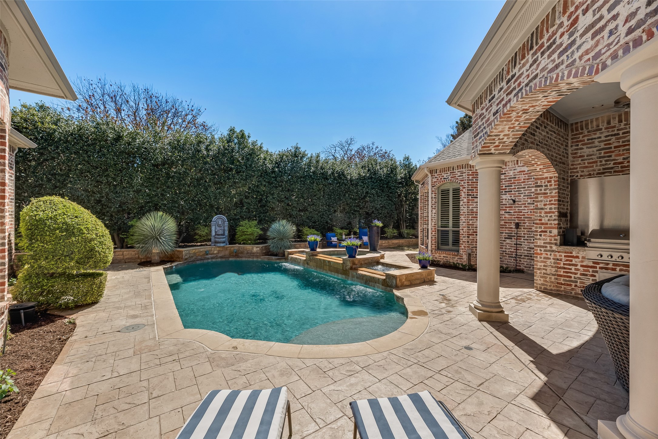 4903 Oak Knoll Lane