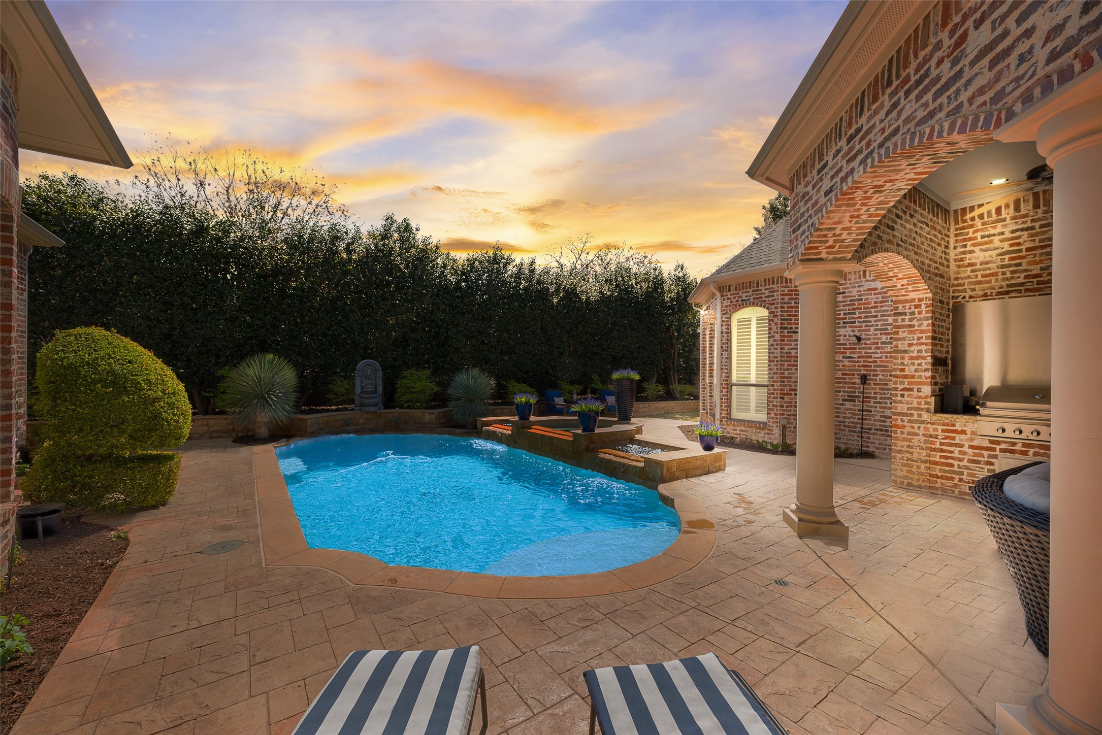4903 Oak Knoll Lane