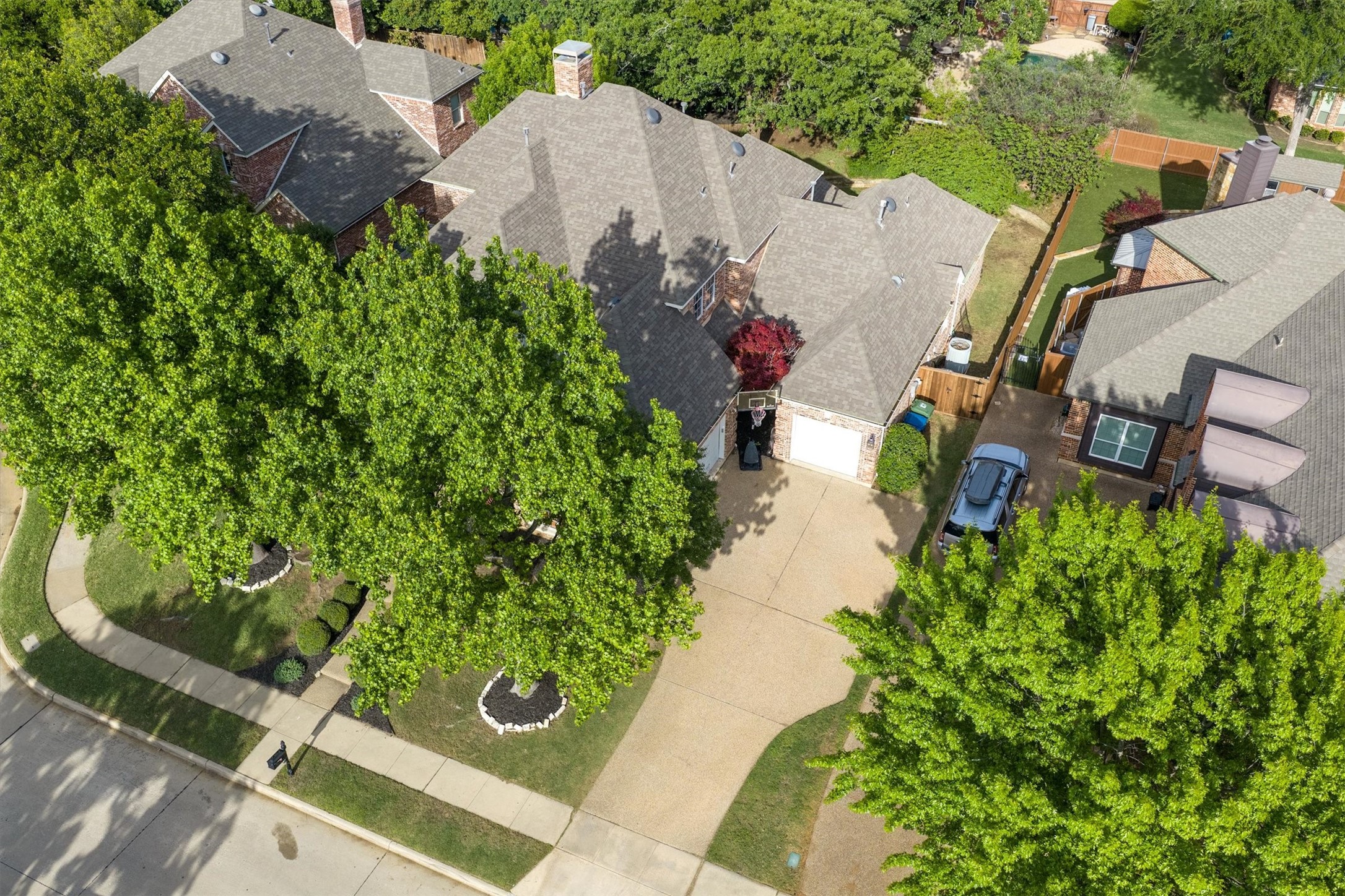 4804 Aurora Court