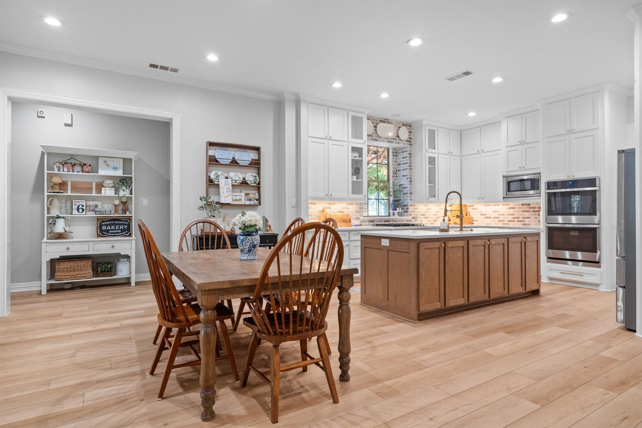 4804 Aurora Court