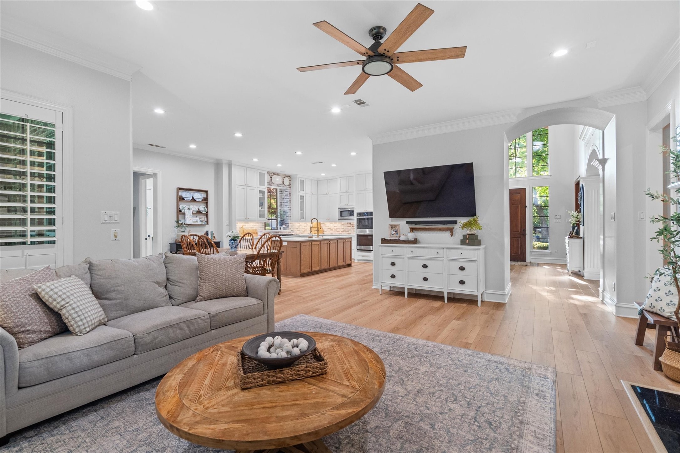 4804 Aurora Court
