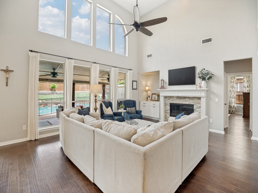 1524 Shadywood Lane