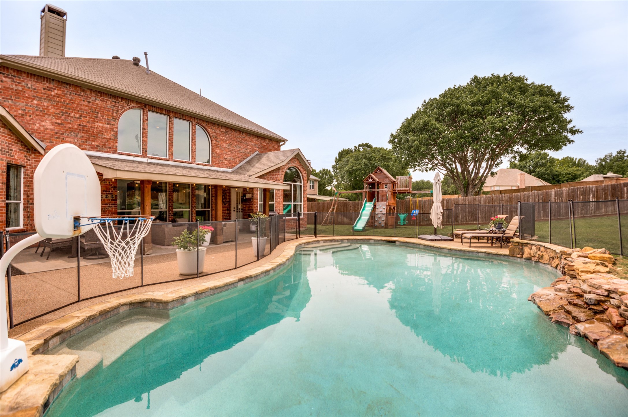 1524 Shadywood Lane