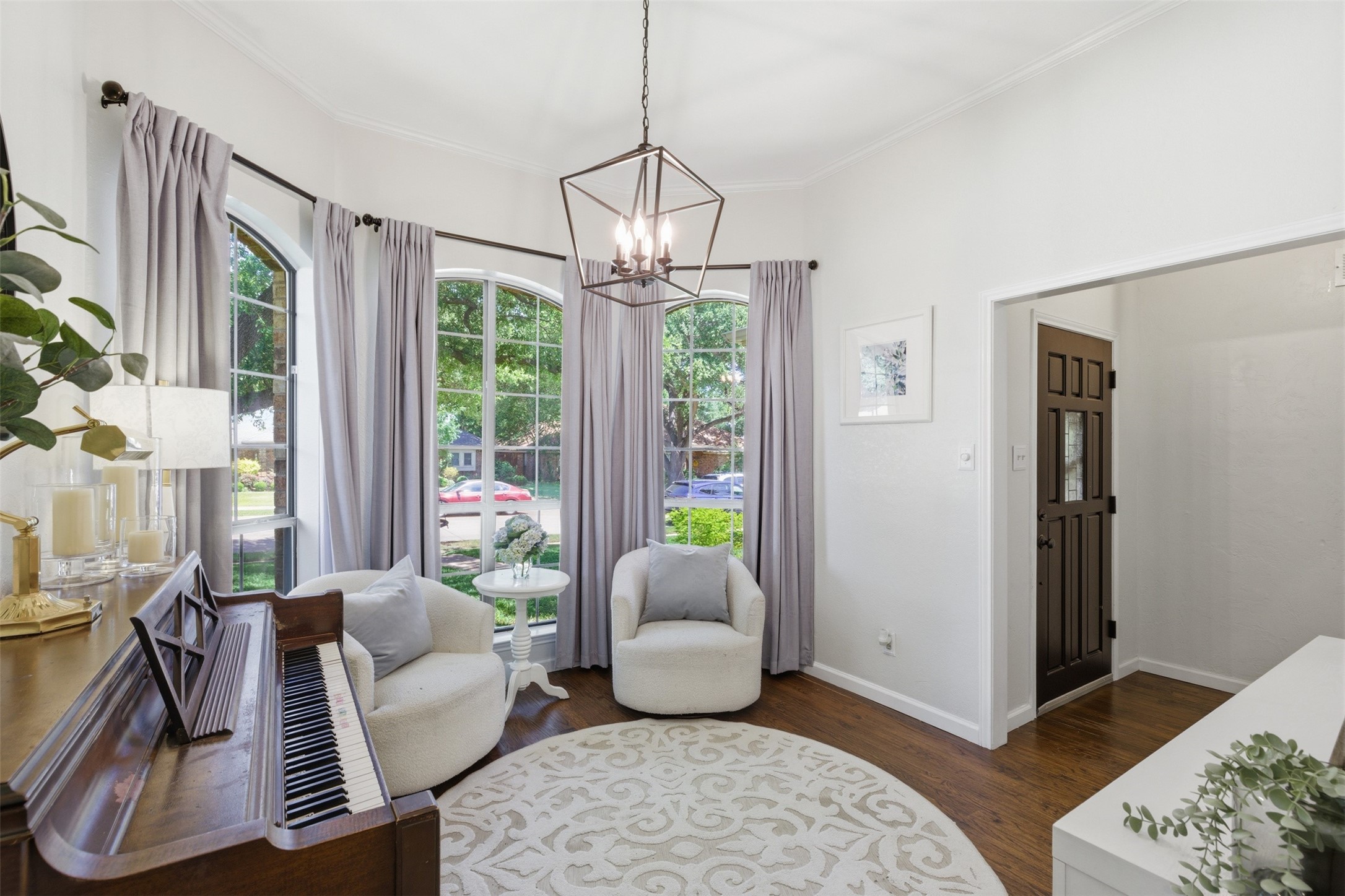 621 Raven Lane