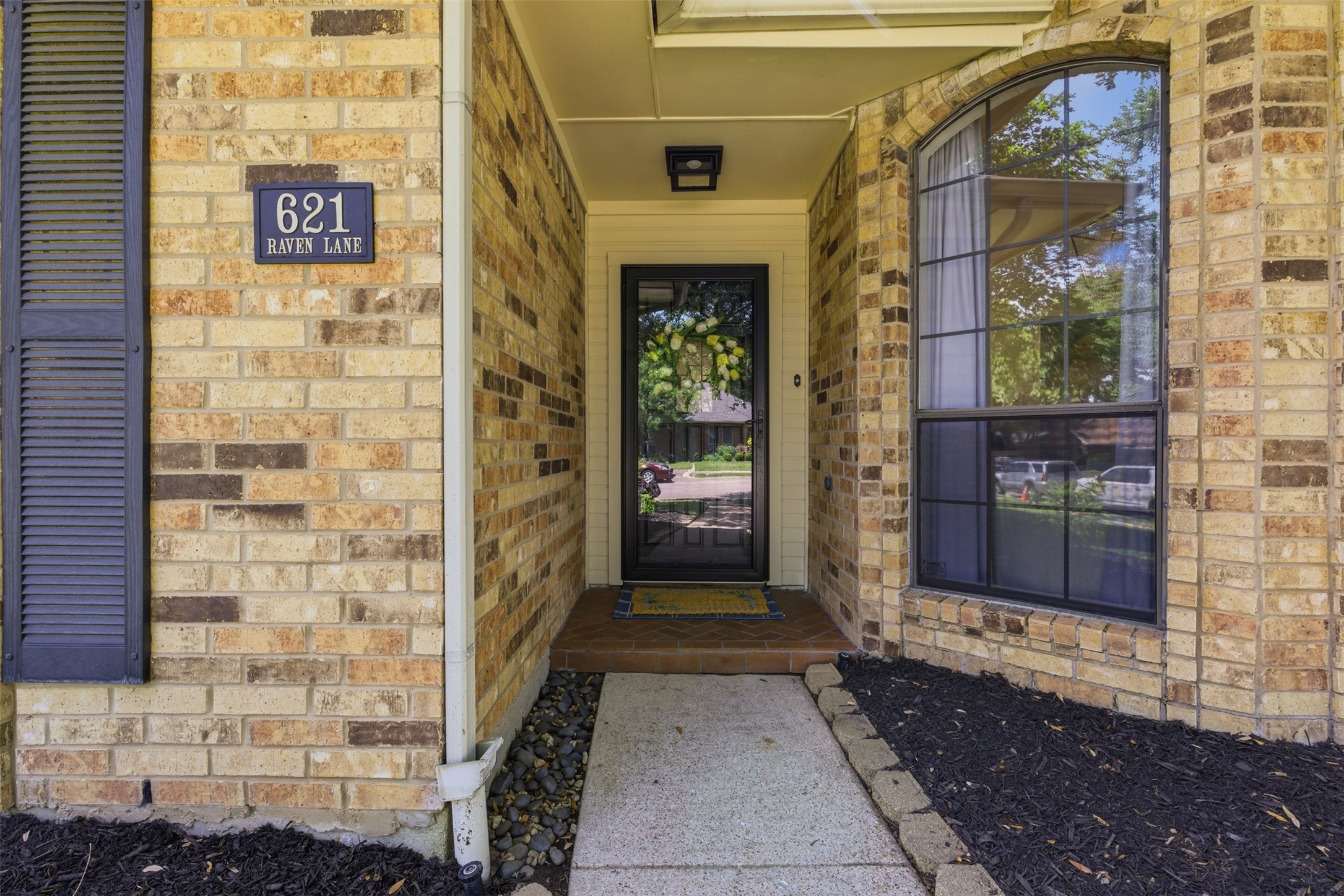 621 Raven Lane