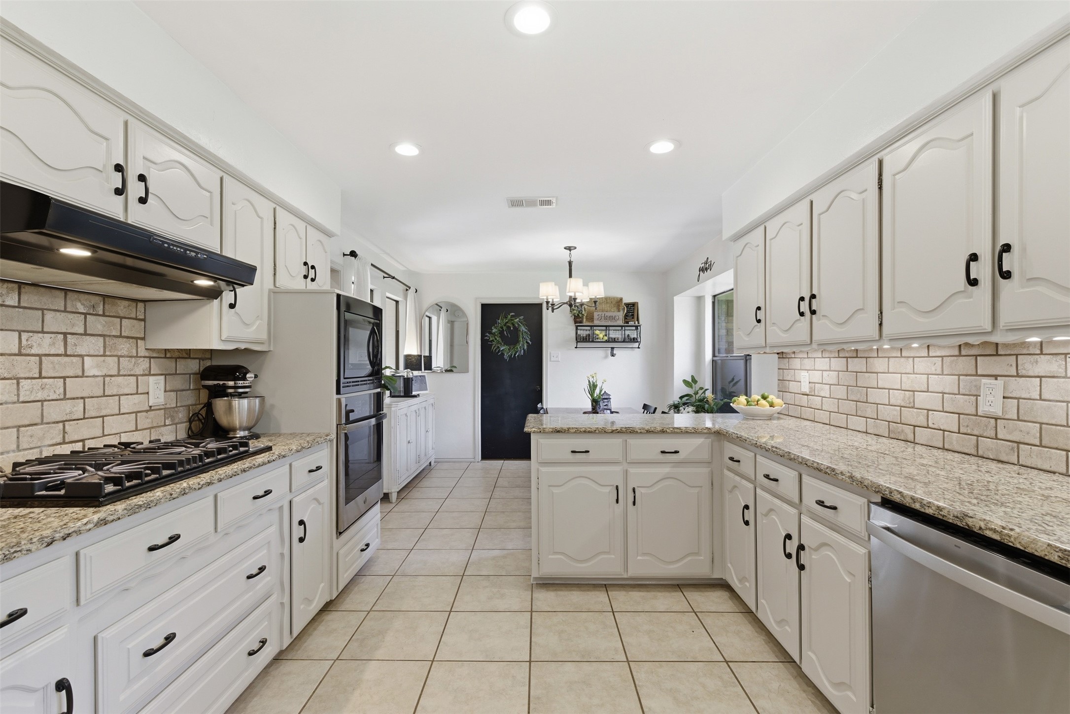 621 Raven Lane