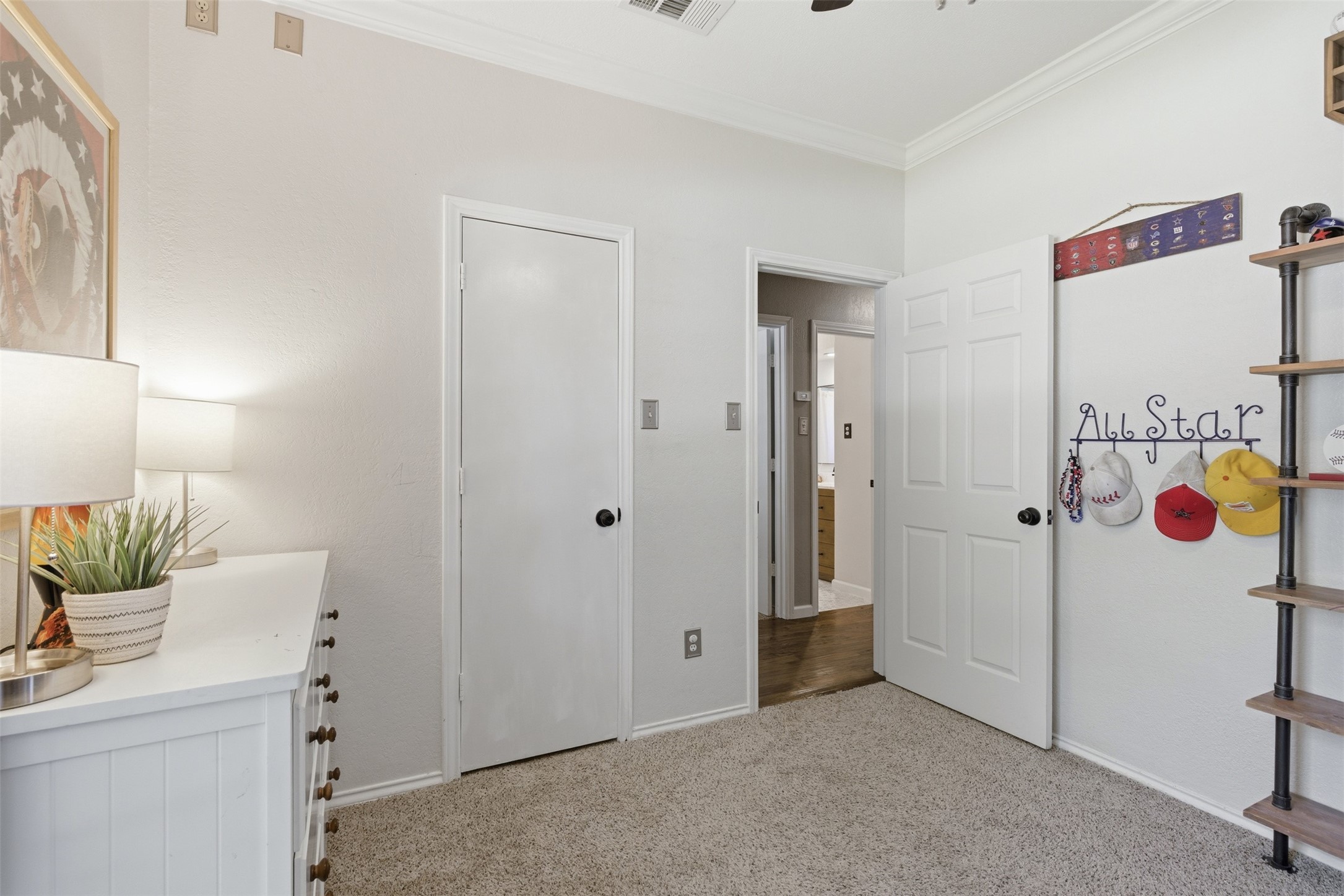 621 Raven Lane