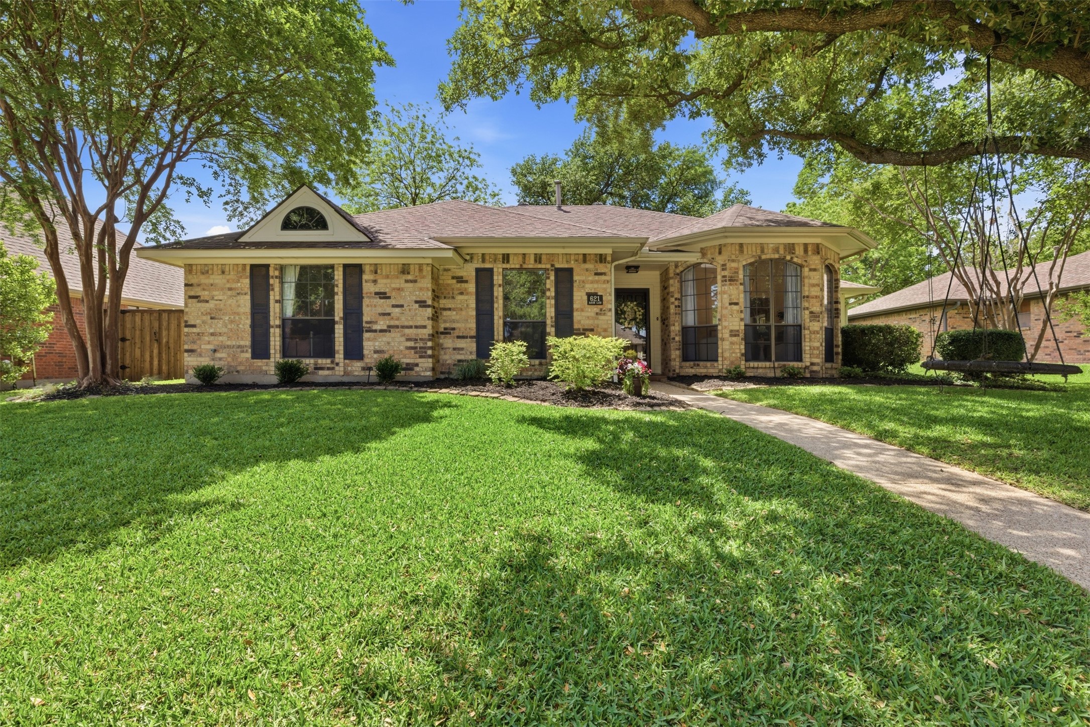 621 Raven Lane