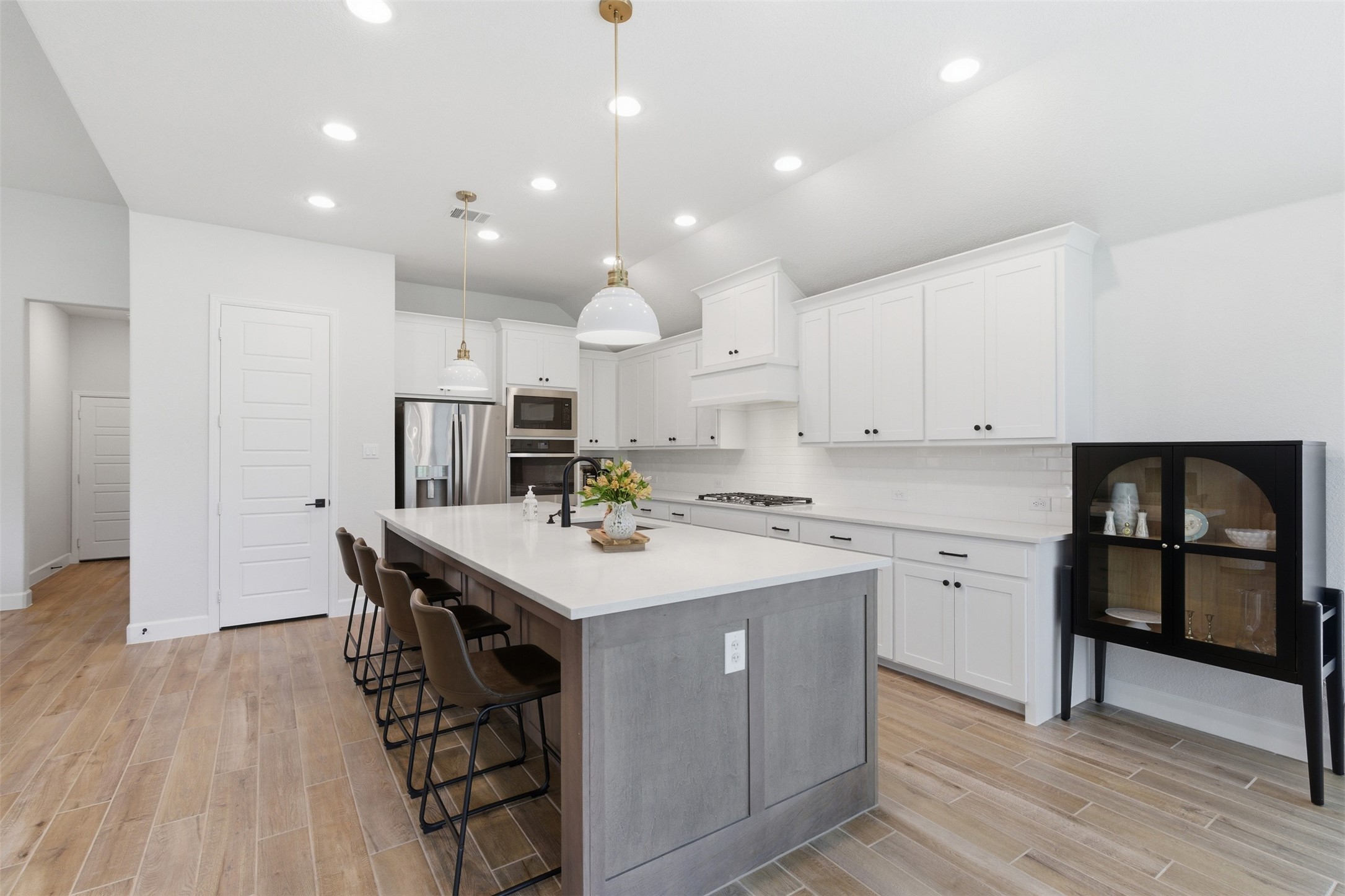 192 Shoreview Drive