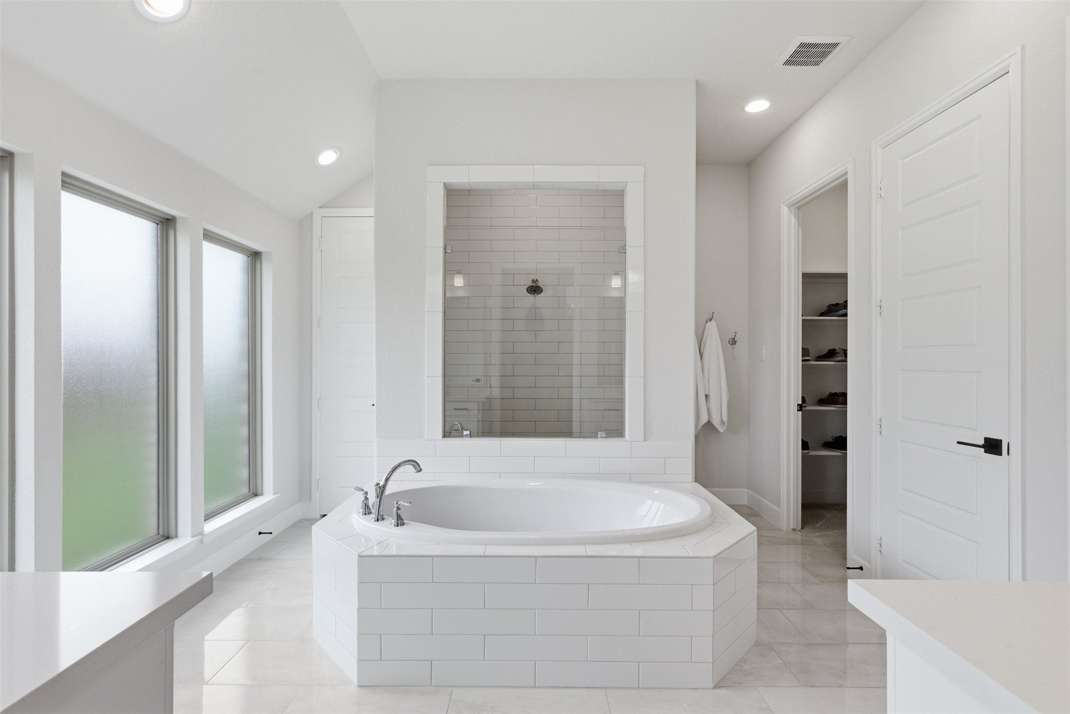 192 Shoreview Drive