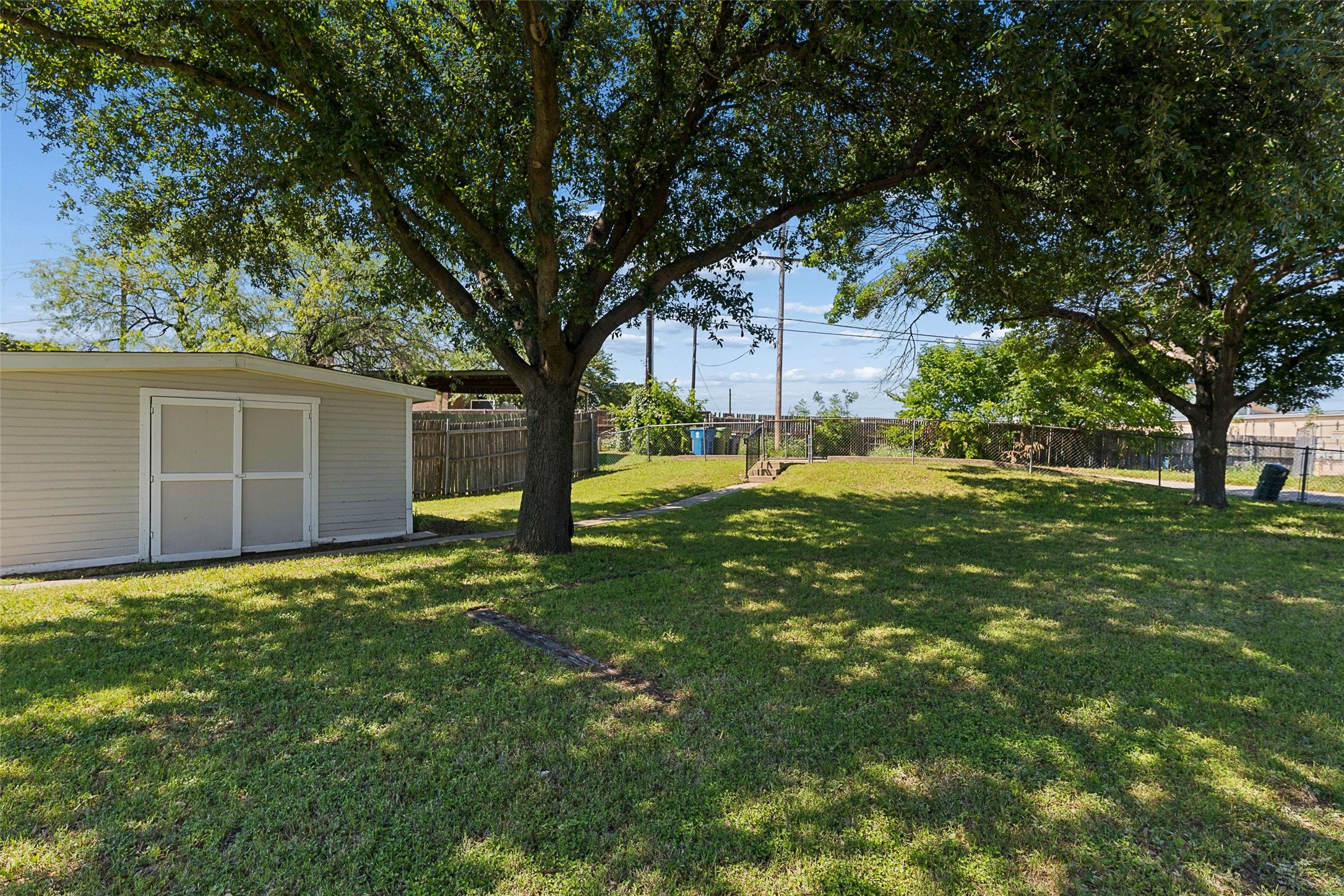 213 Teakwood Lane