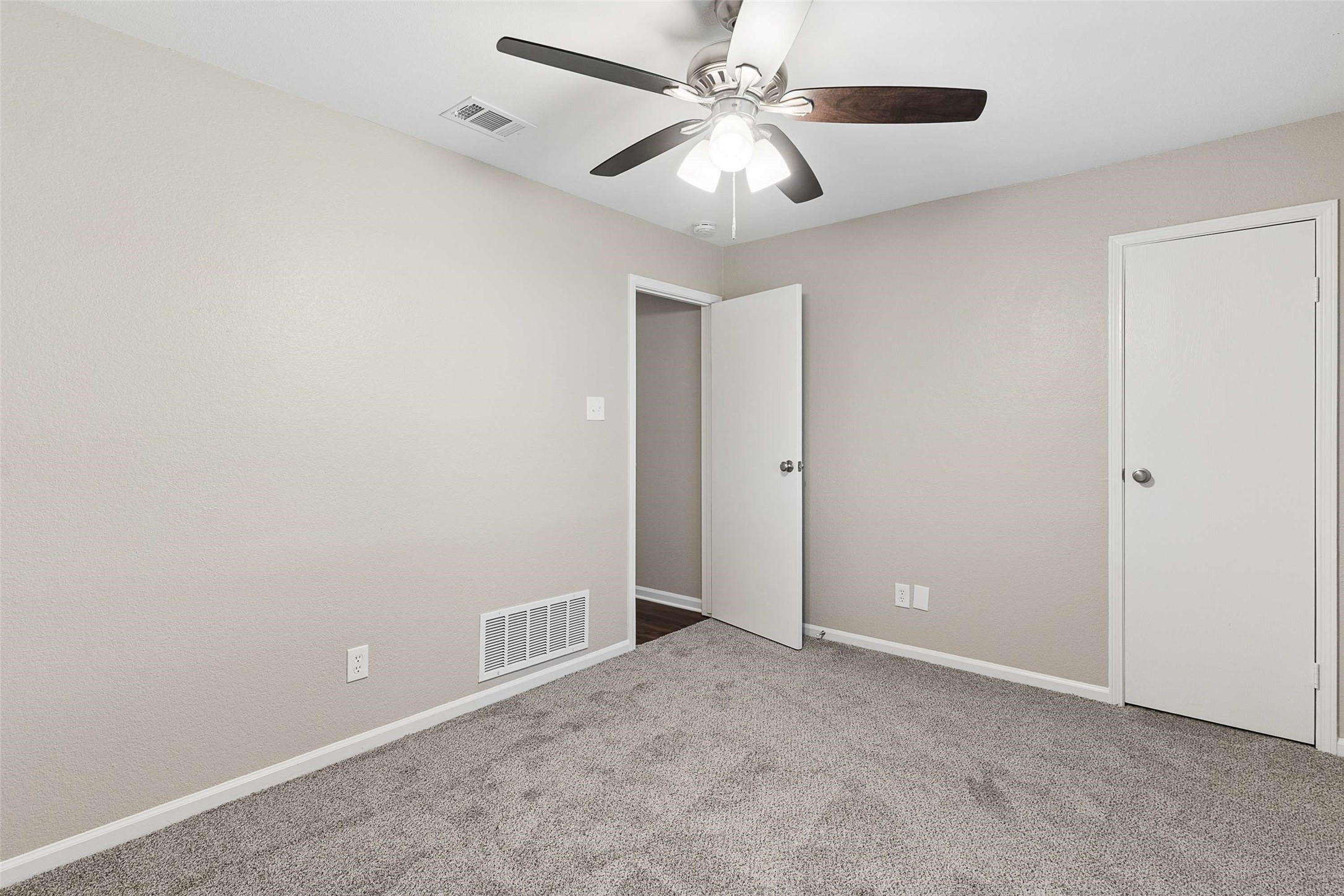 213 Teakwood Lane