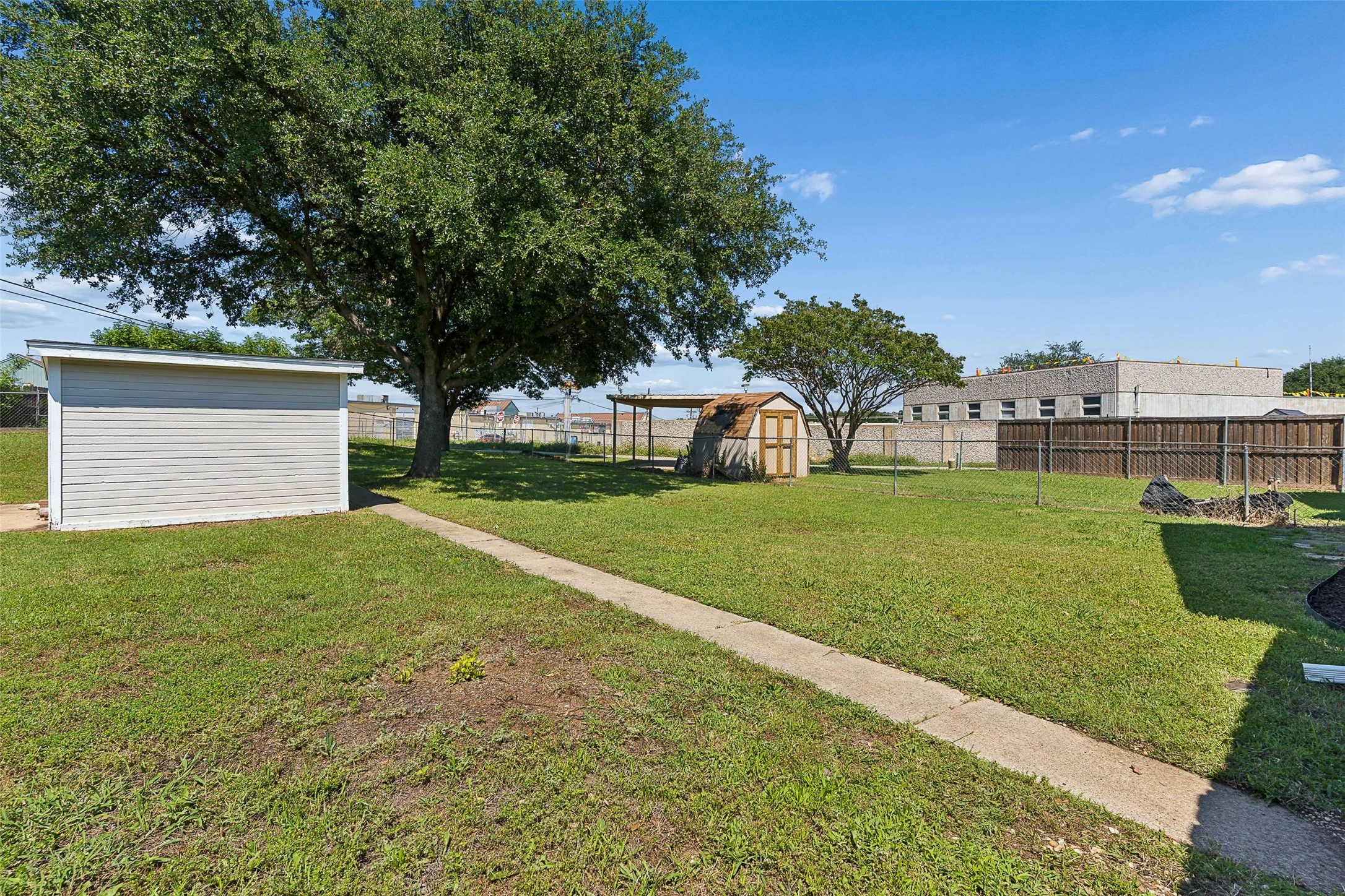213 Teakwood Lane
