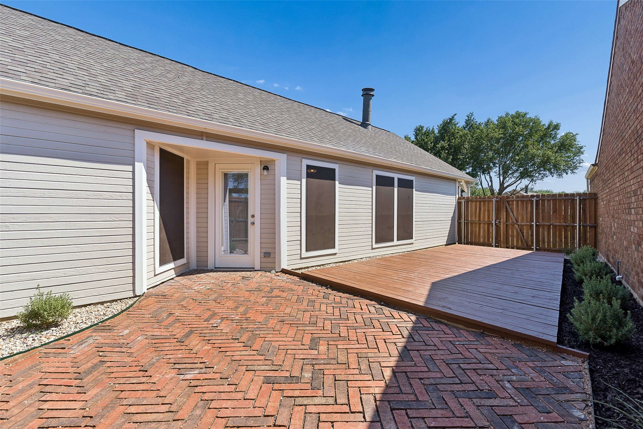 213 Teakwood Lane