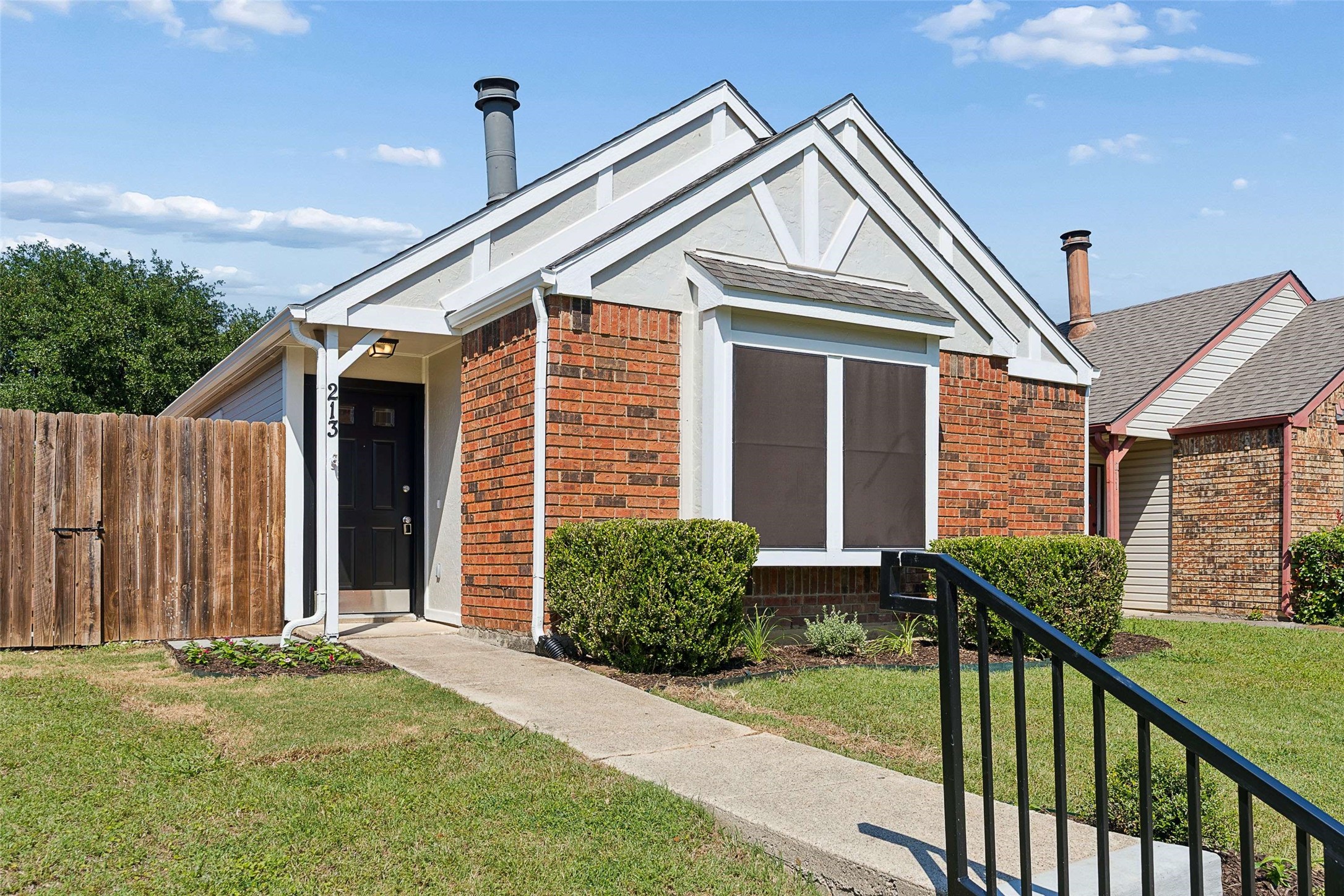 213 Teakwood Lane