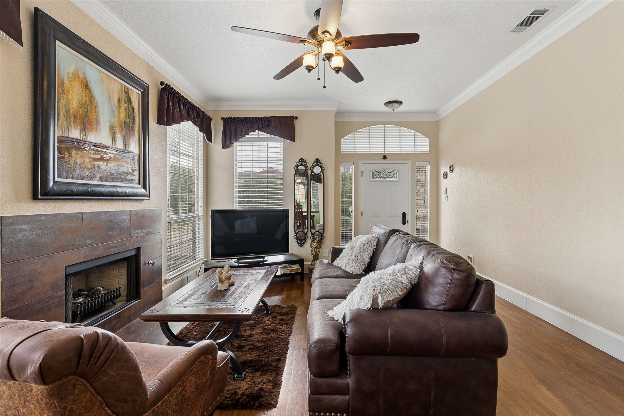 672 Raintree Circle
