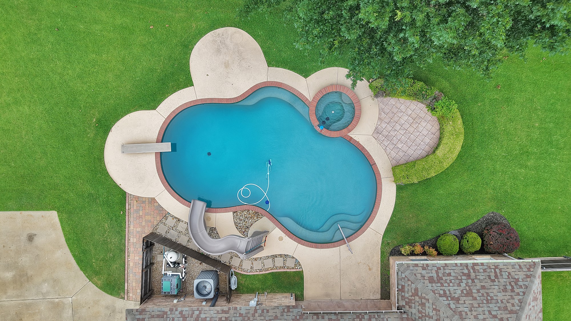 7605 Bridlewood Court