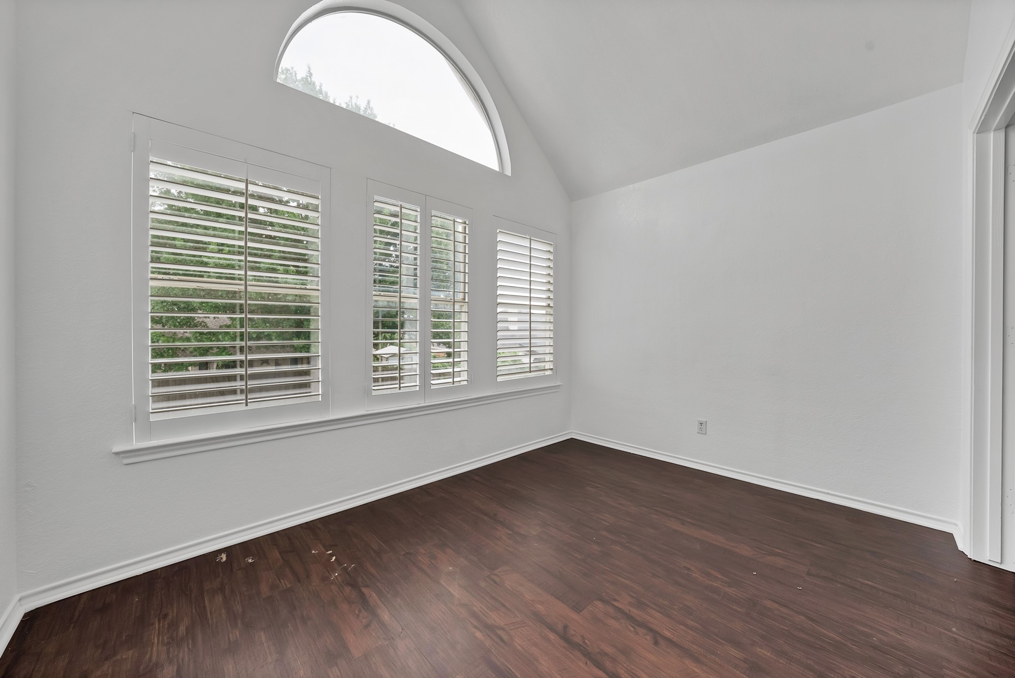 7605 Bridlewood Court