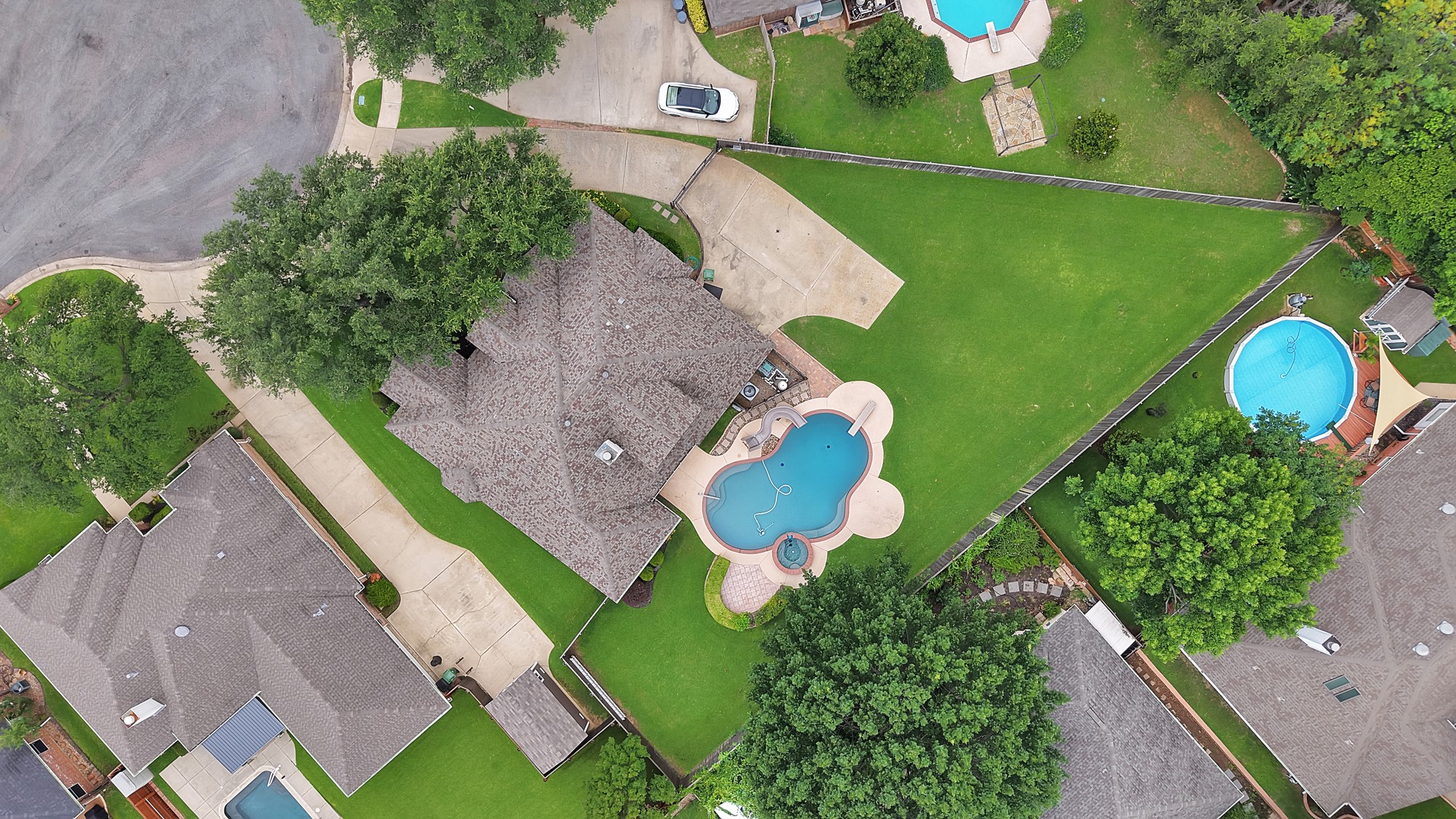 7605 Bridlewood Court