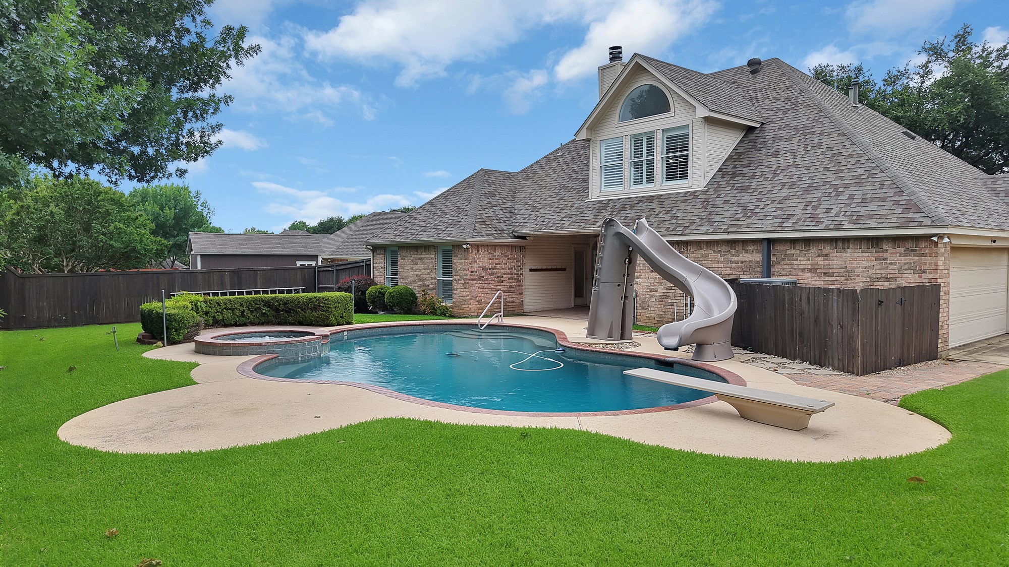 7605 Bridlewood Court