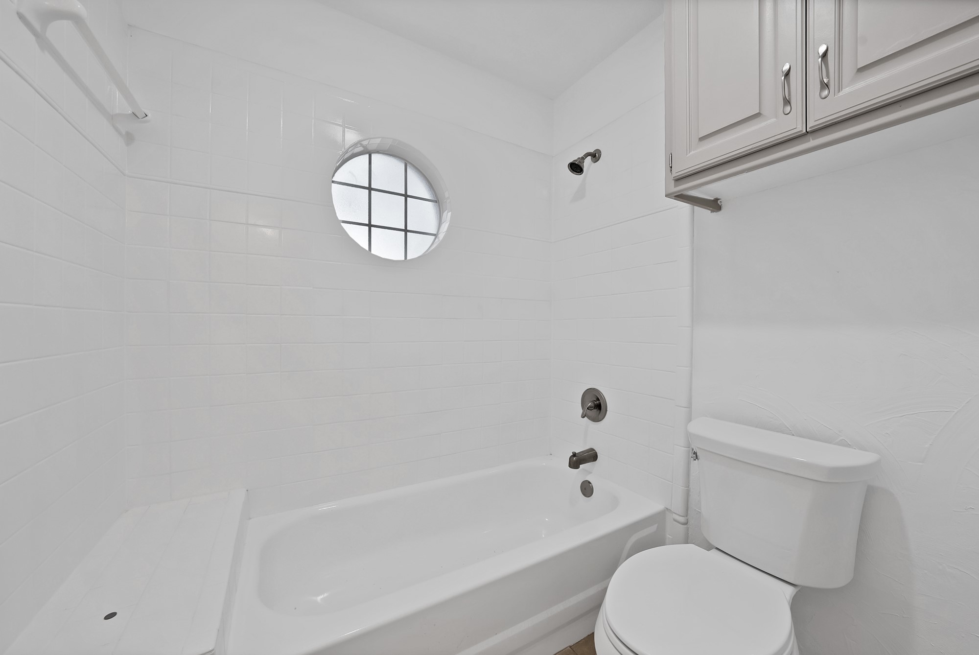7605 Bridlewood Court