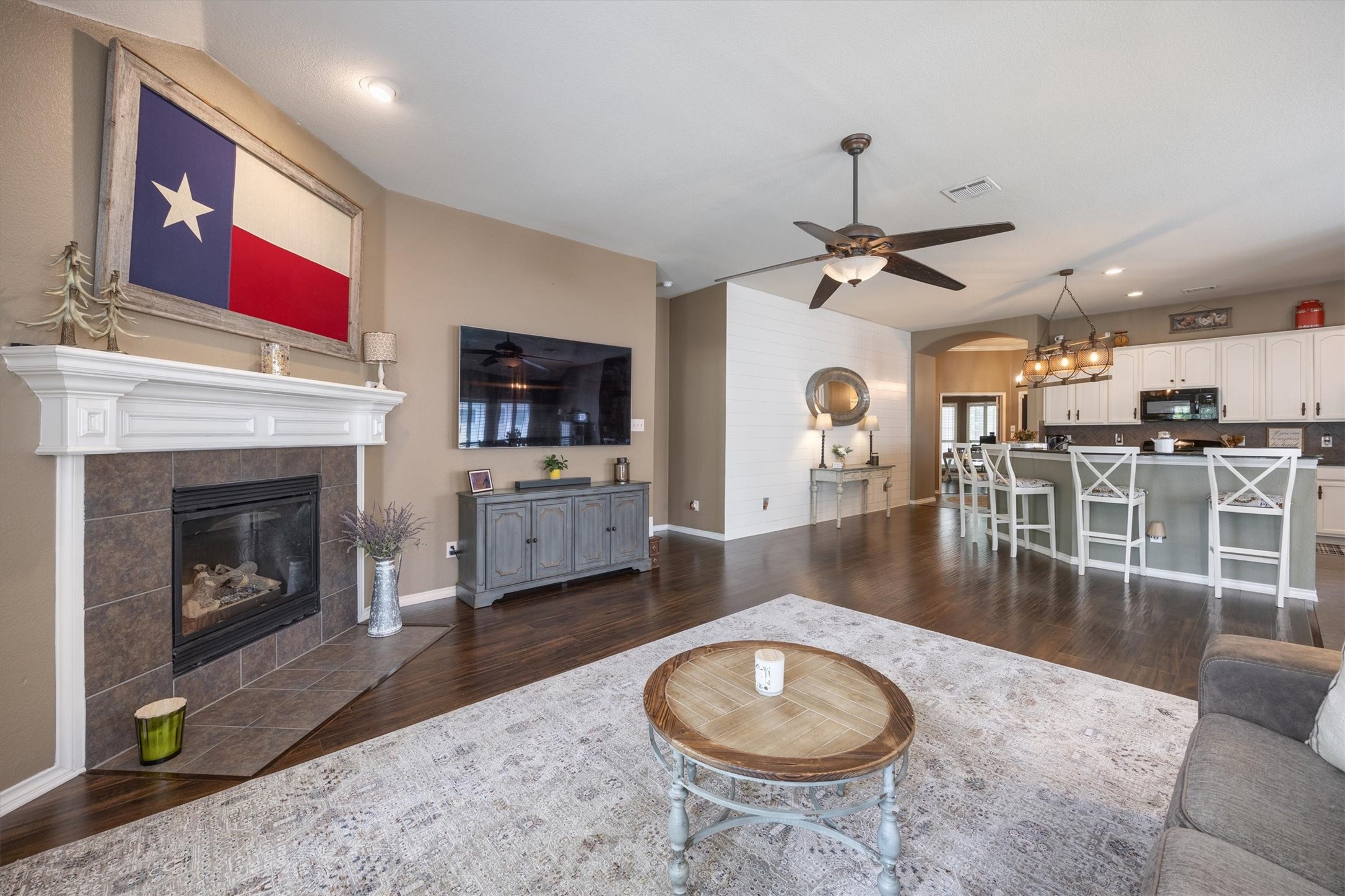 1812 Azalea Drive
