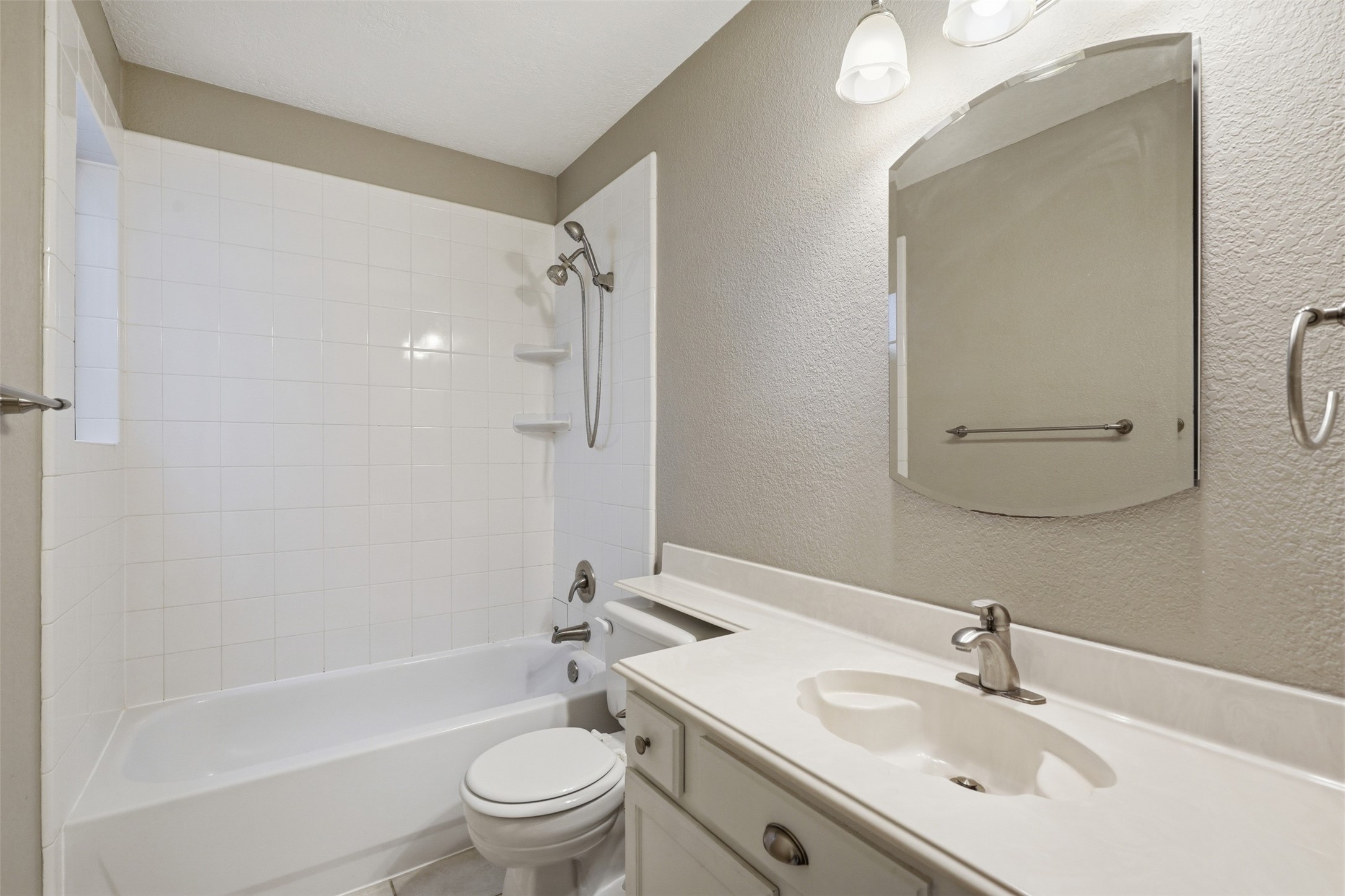 313 Pecos Trail