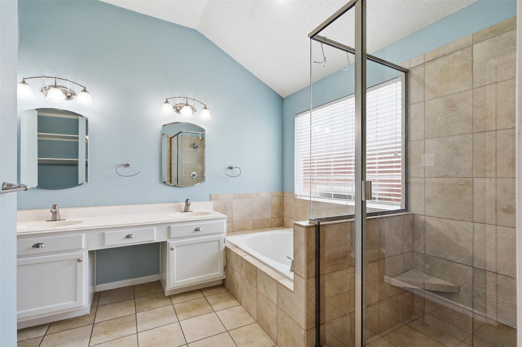 313 Pecos Trail