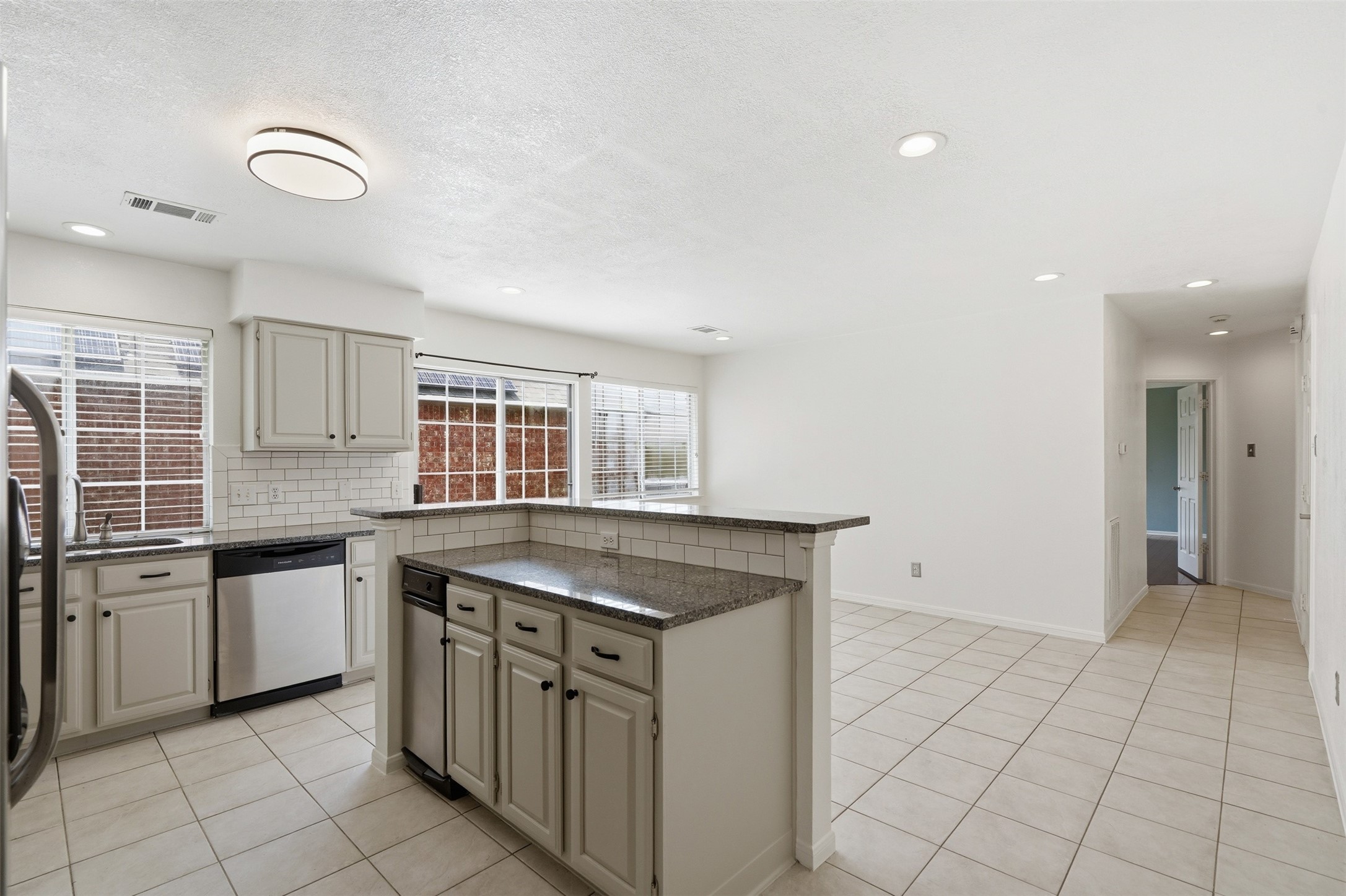 313 Pecos Trail