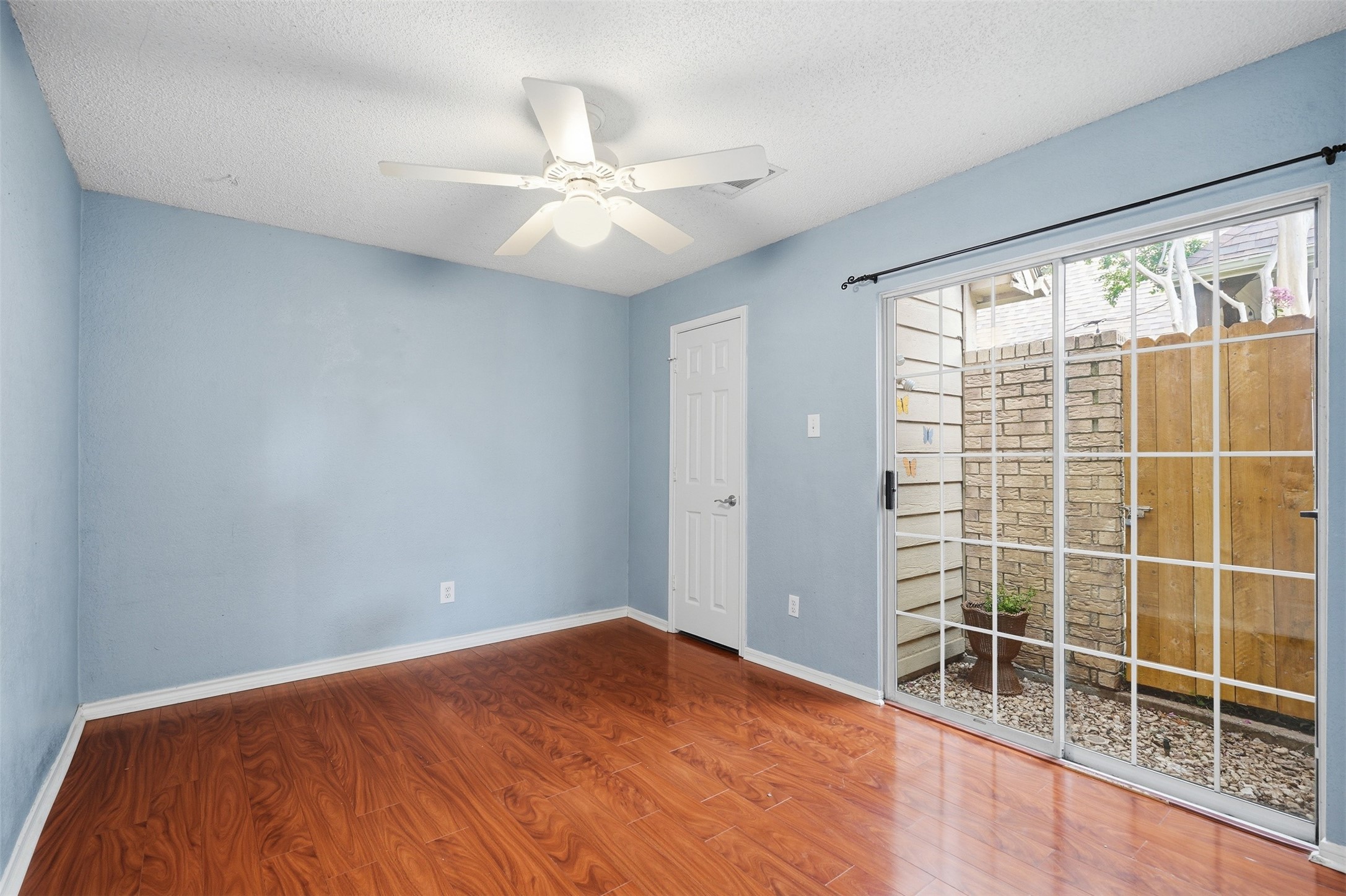 313 Pecos Trail